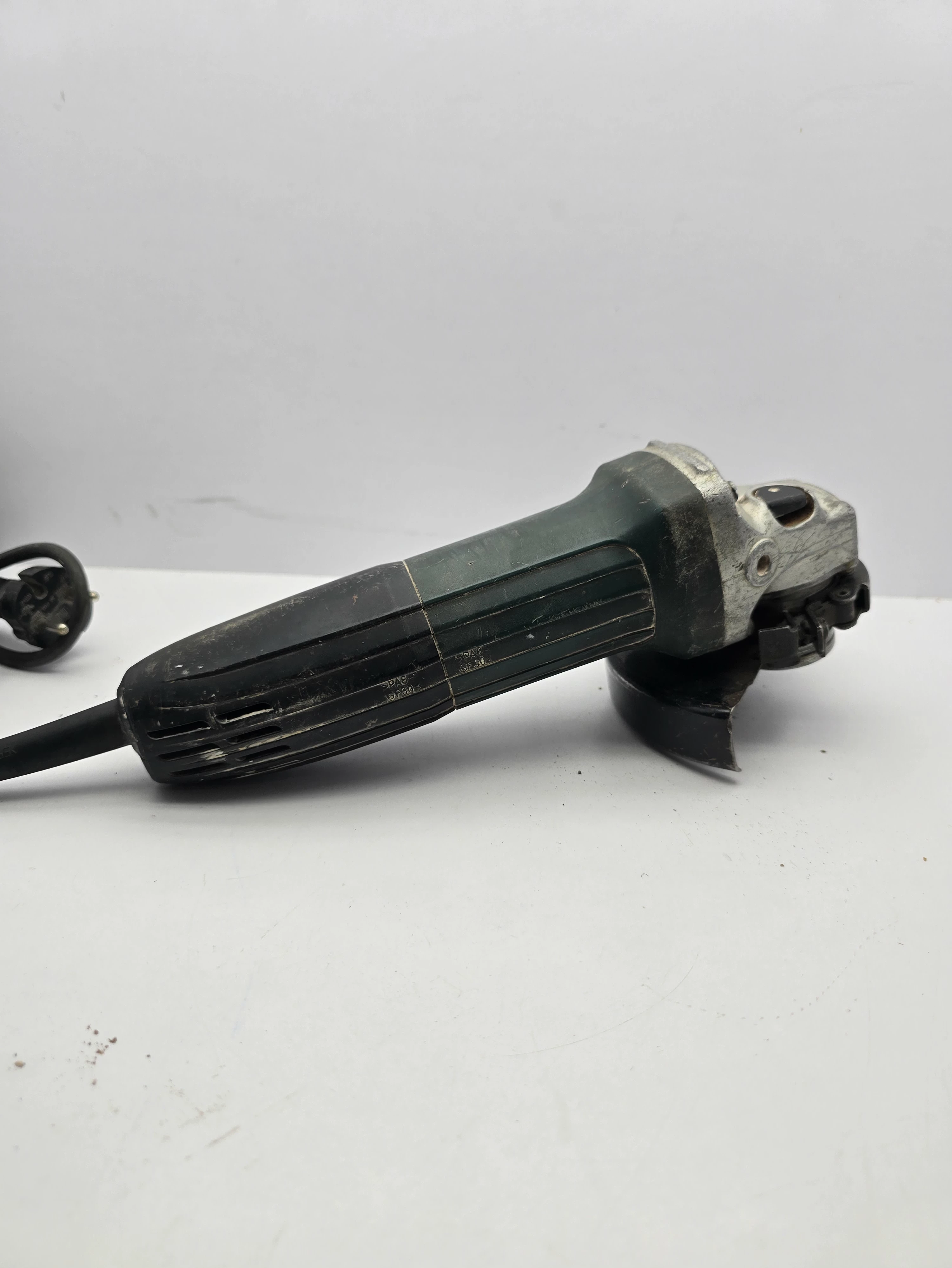 szlifierka-makita-ga5030r-ean-gtin-0088381808552