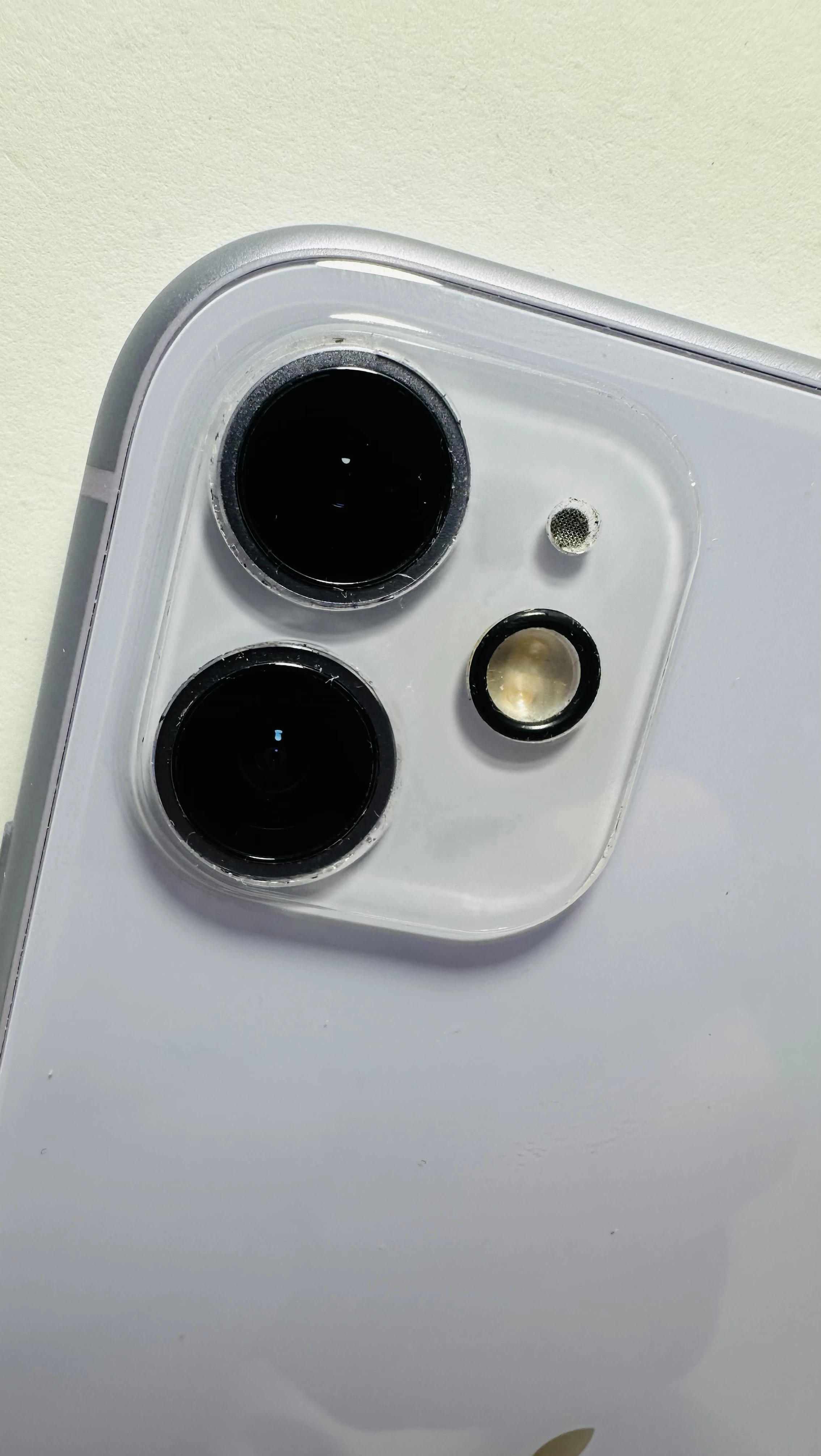 telefon-iphone-11-64gb-85-fioletowy-kabel-warto-okazja-stan-11323-2