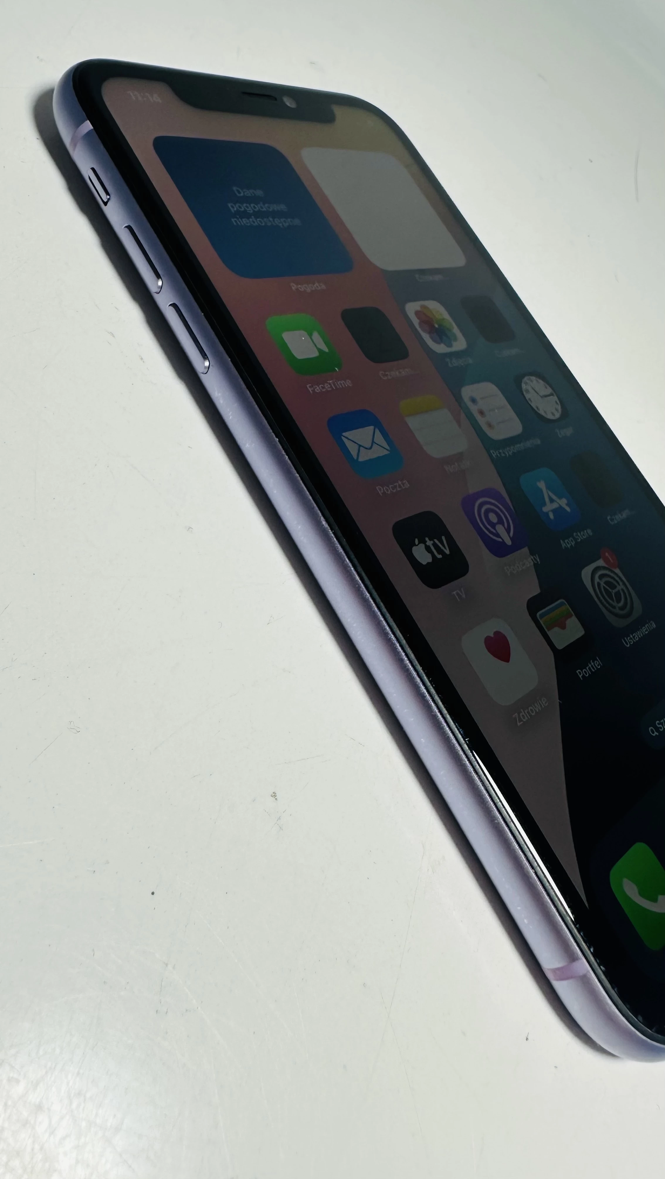 telefon-iphone-11-64gb-85-fioletowy-kabel-warto-okazja-typ-202685-212929