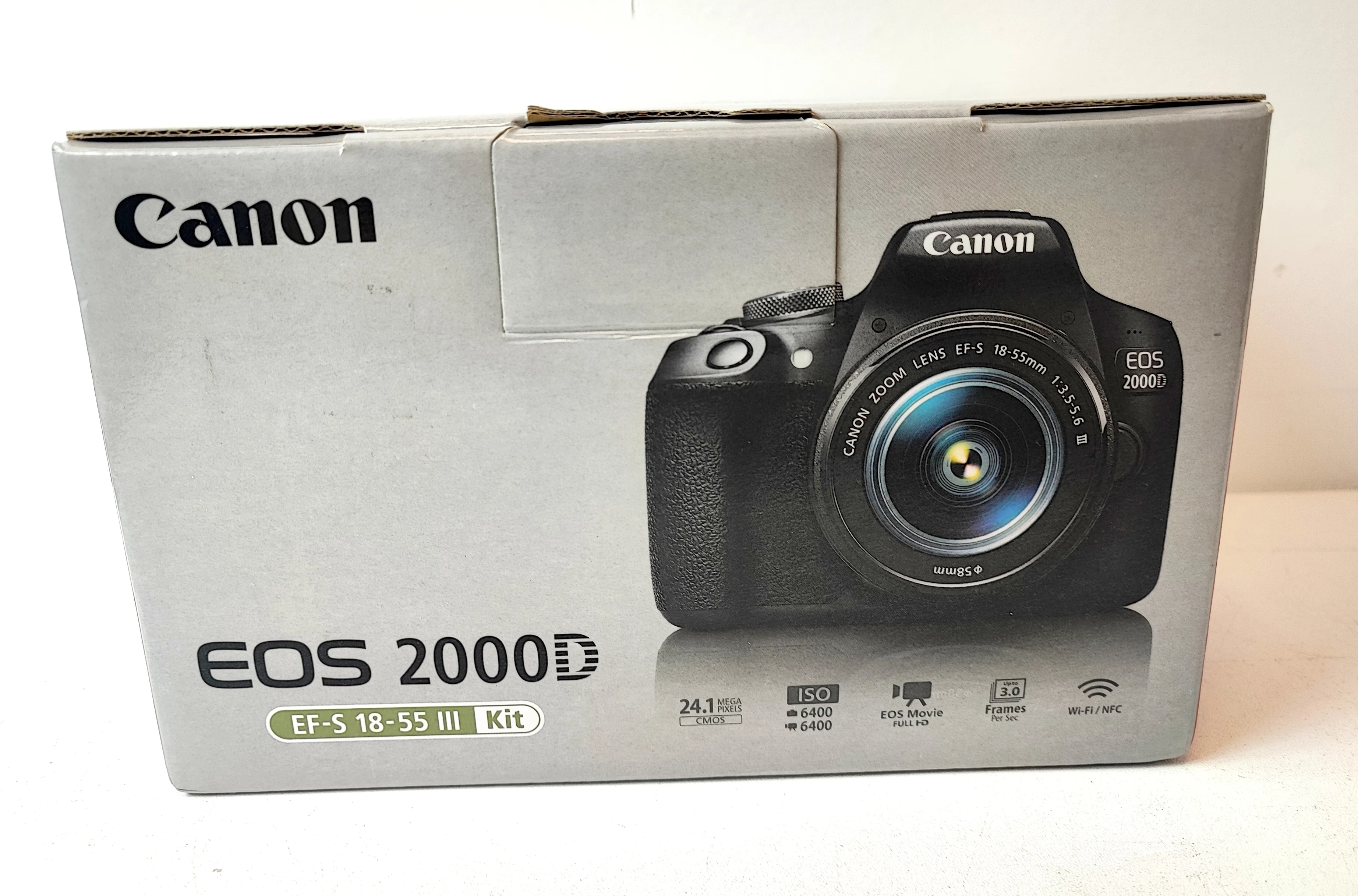 aparat-lustrzanka-canon-eos-2000d-obiektyw-ef-s-18-55mm-3-kit-lad-3-maja-105-dabrowa-gornicza