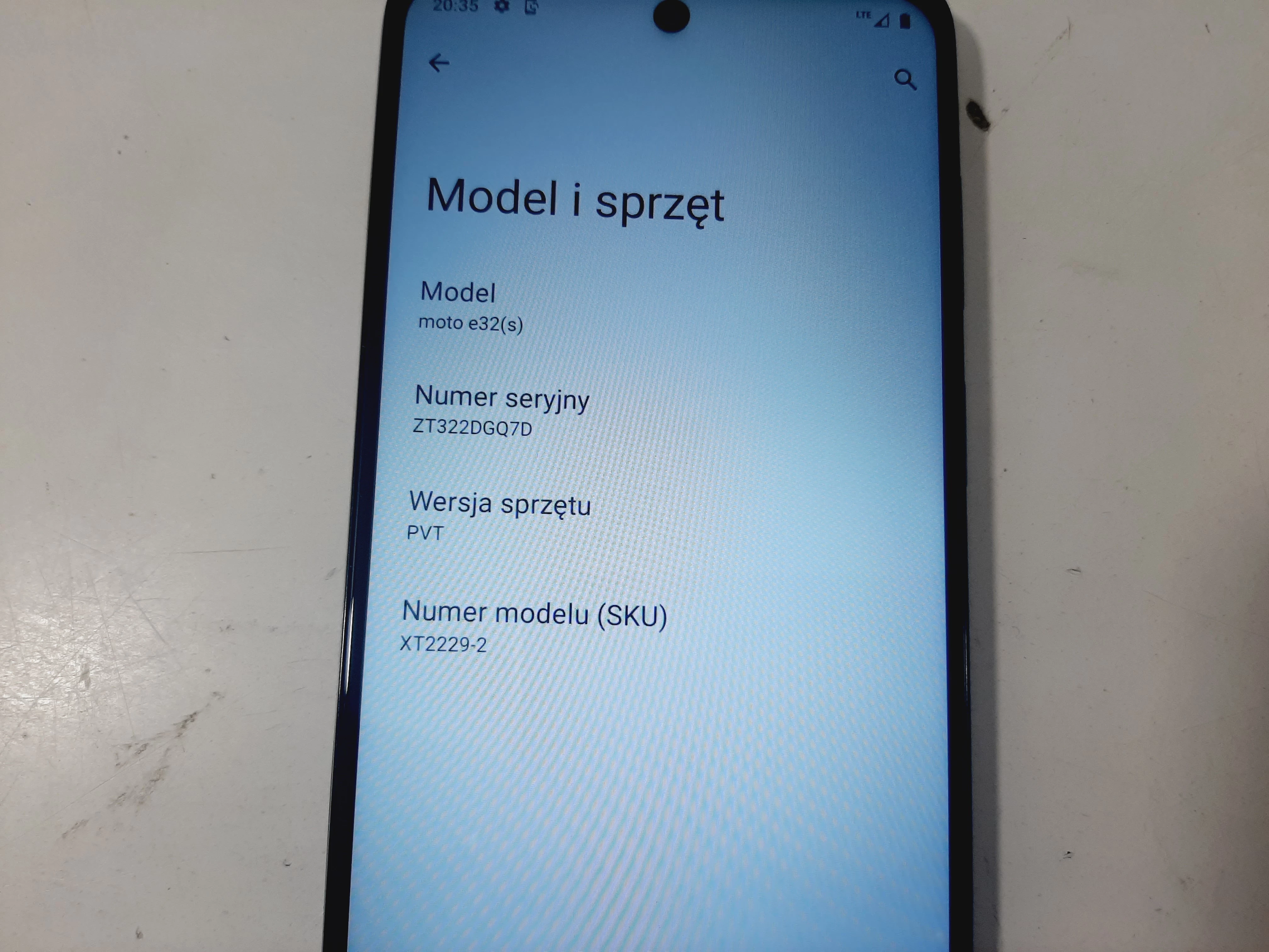 telefon-motorola-moto-e32s-przekatna-ekranu-650