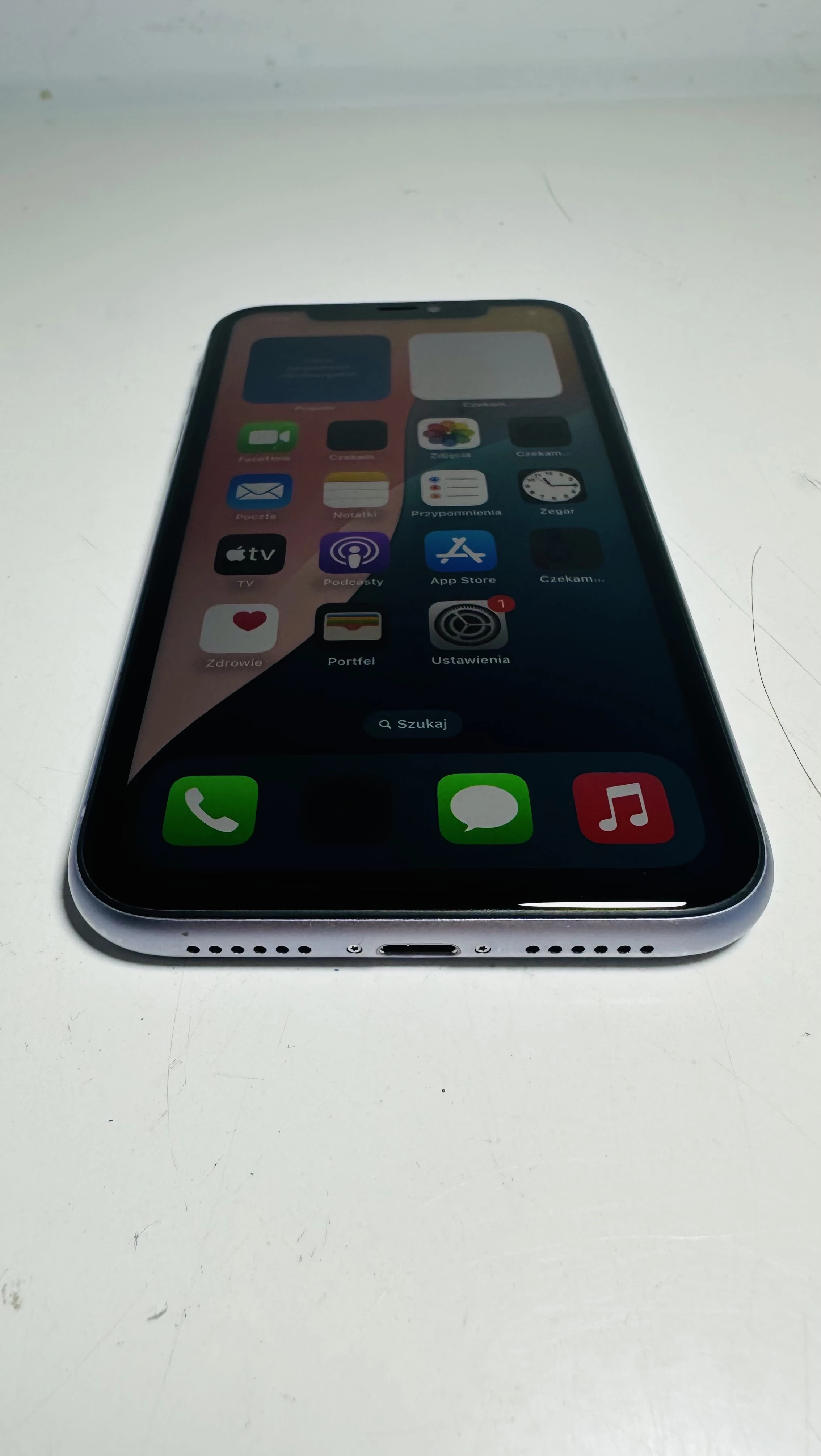 telefon-iphone-11-64gb-85-fioletowy-kabel-warto-okazja-kod-producenta-mhdf3pma