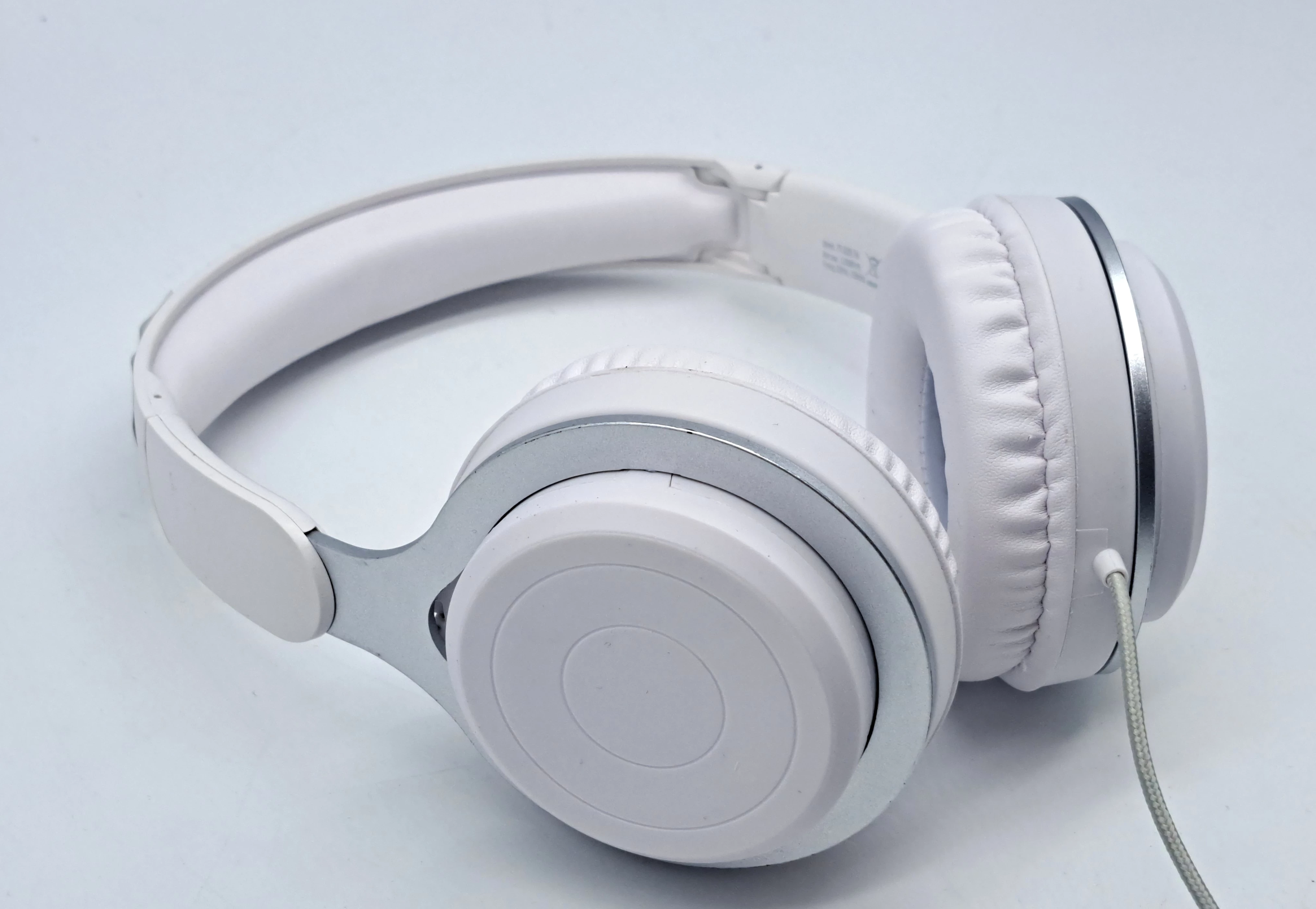 sluchawki-nauszne-roseland-rodzaj-sluchawek-203681-217745