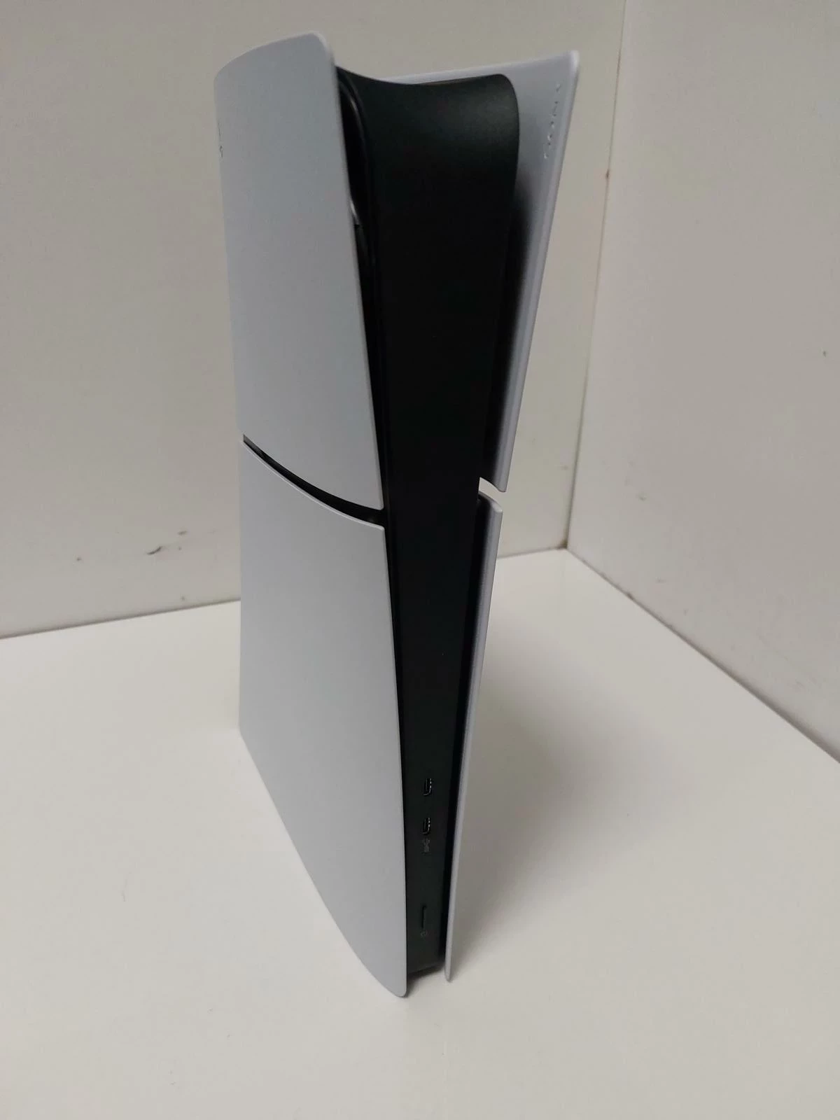 konsola-sony-playstation-5-digital-edition-825gb-komplet-wersja-247643-1929737