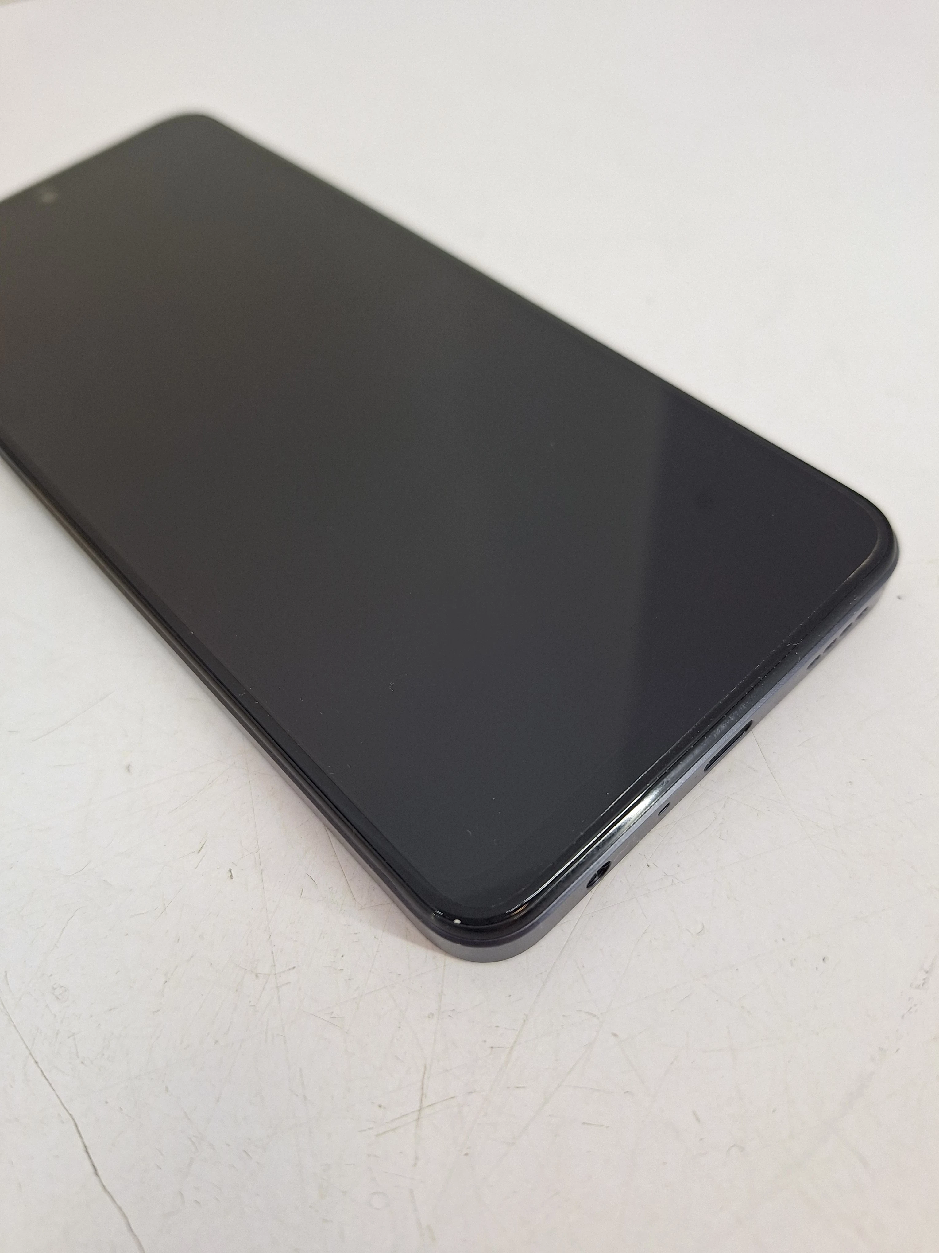 telefon-realme14x-6128gb-kod-producenta-rmx3943