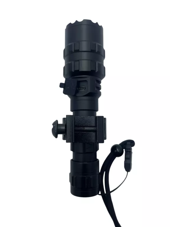 latarka-z-mocowaniem-cechy-dodatkowe-208298-4