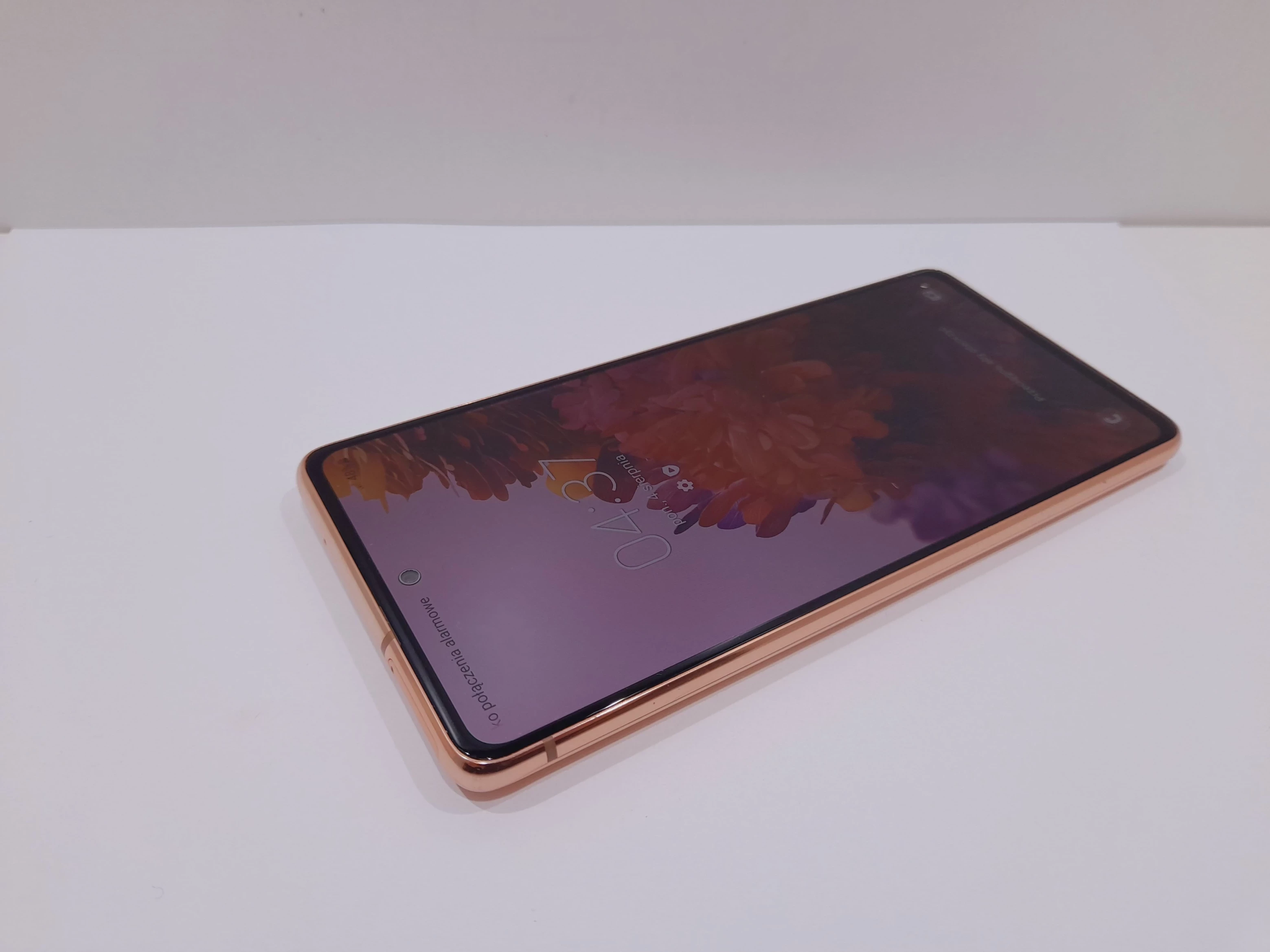 smartfon-samsung-galaxy-s20-fe-sm-g781b-6-gb-128-gb-pojemnosc-akumulatora-4500