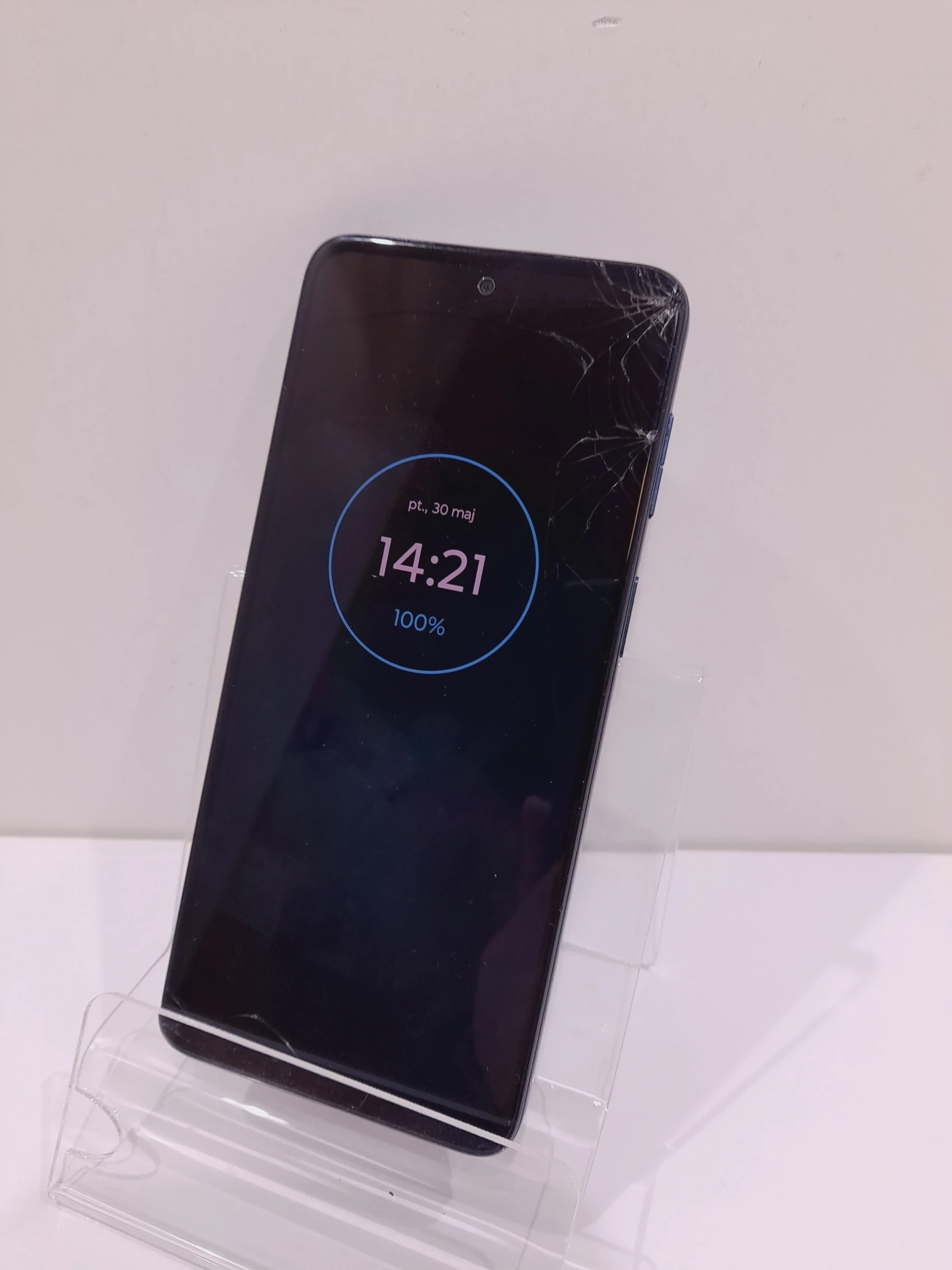 telefon-motorola-moto-g42128-gb-zbity-ekran-budziszynska-107d-sj-wroclaw