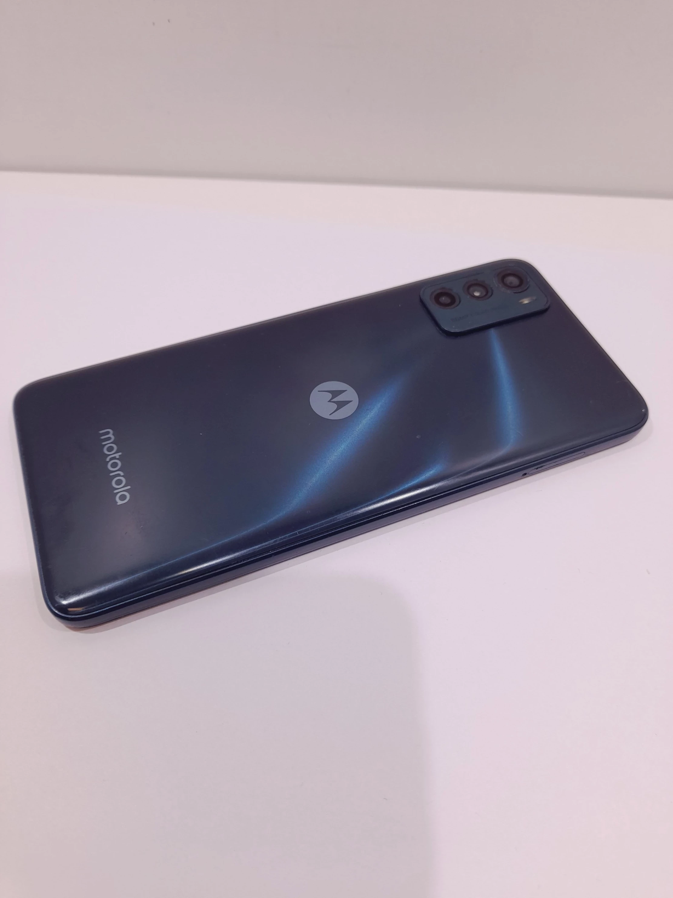 telefon-motorola-moto-g42128-gb-zbity-ekran-przekatna-ekranu-640