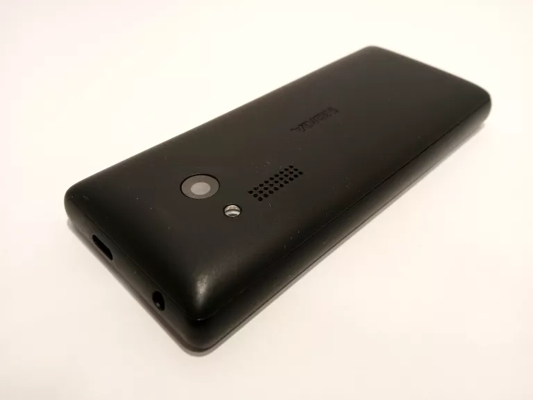 telefon-nokia-150-ladowarka-pudelko-przekatna-ekranu-240