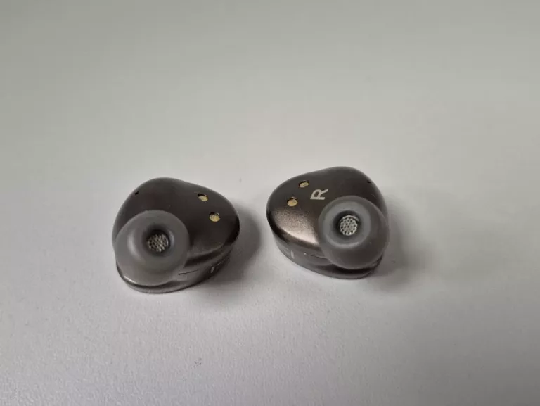 sluchawki-bluetooth-creative-outlier-pro-kolor-dominujacy-129357-1