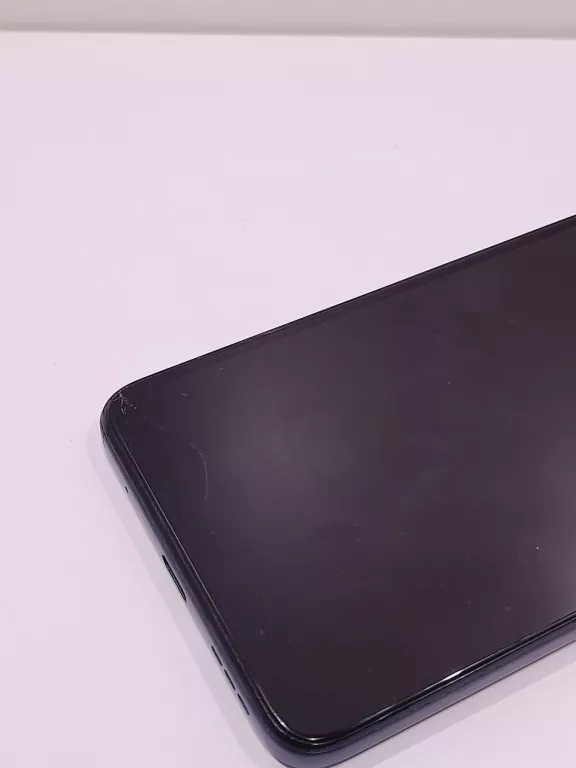 telefon-motorola-moto-g42128-gb-zbity-ekran-kod-producenta-pau00028it