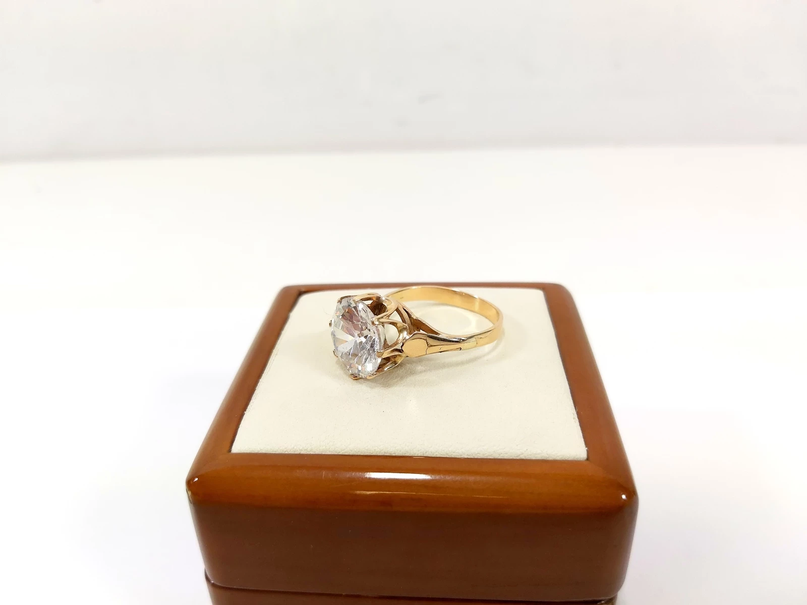 kosmiczny-zloty-pierscionek-proba-585-rozmiar-20-stan-11323-253806