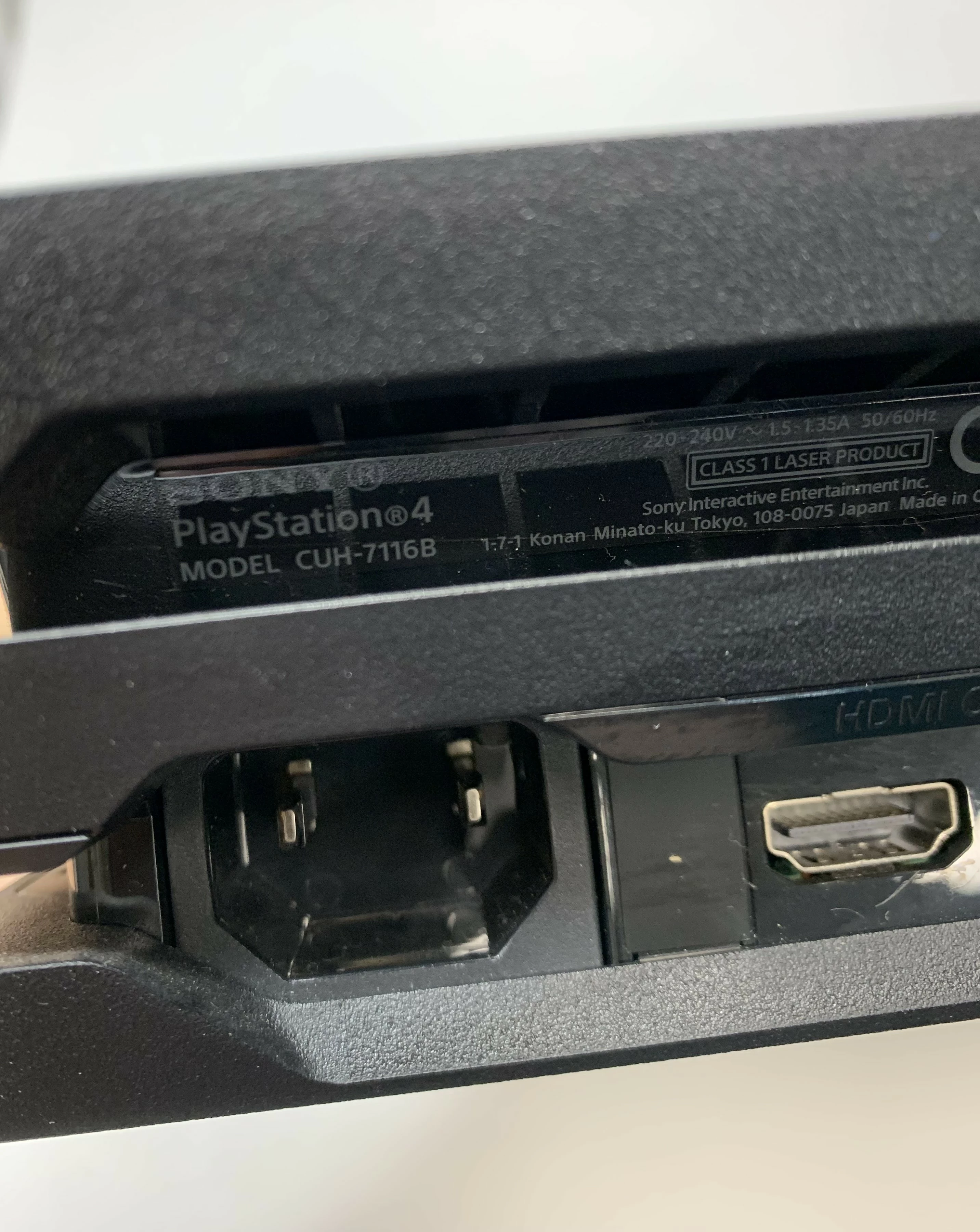 konsola-ps4-pro-cuh-7116b-1tb-liczba-kontrolerow-w-zestawie-205994-225550