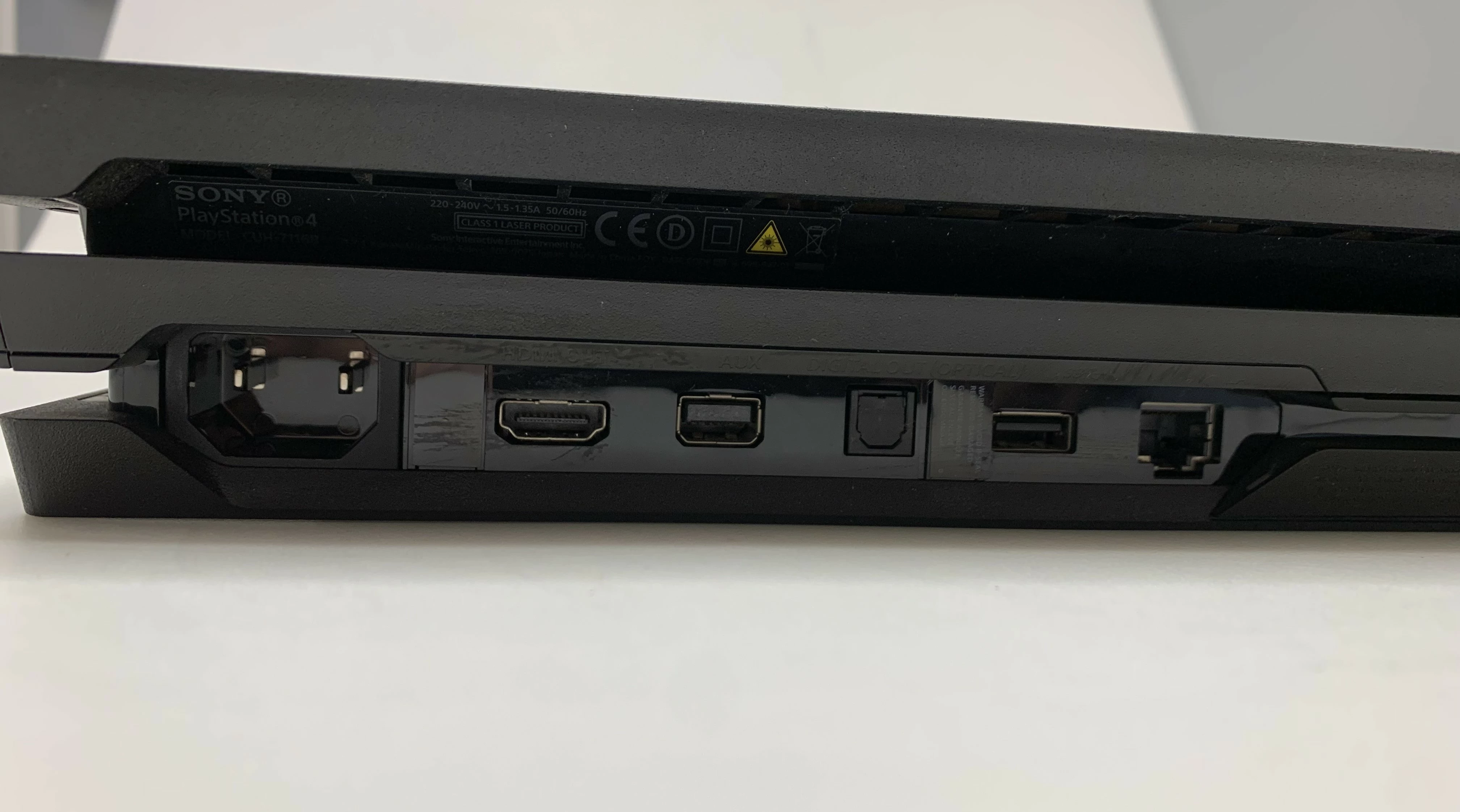 konsola-ps4-pro-cuh-7116b-1tb-wersja-130590-3