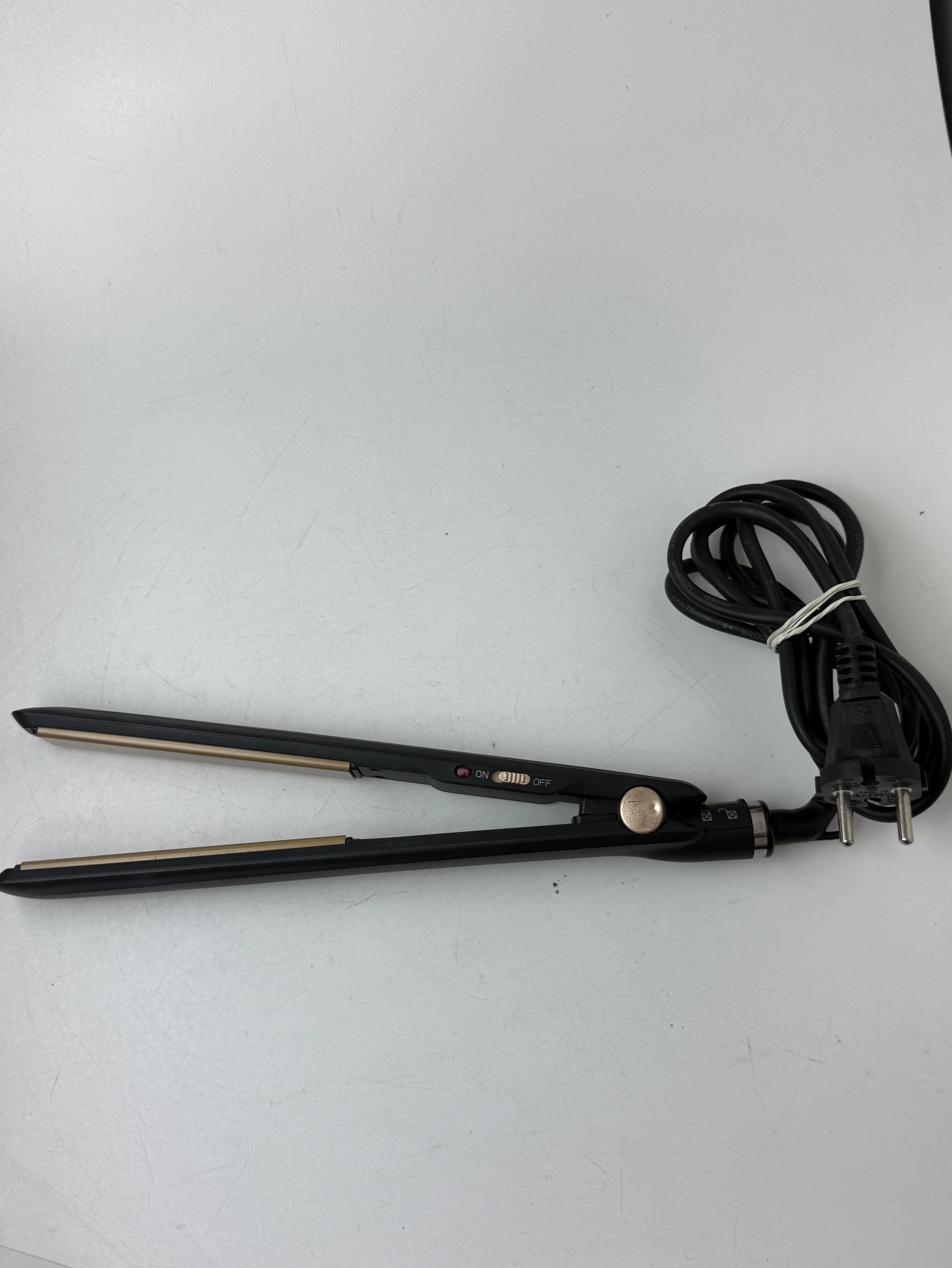 prostownica-ceramiczna-tiross-ts1325-orzegowska-25-bytom