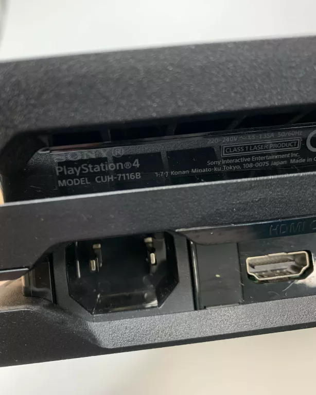 konsola-ps4-pro-cuh-7116b-1tb-liczba-kontrolerow-w-zestawie-205994-225550