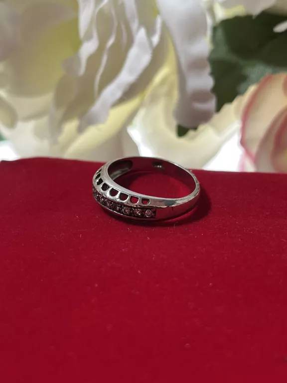 srebrny-pierscionek-z-cyrkonia-23-g-925-231109024-stan-11323-2