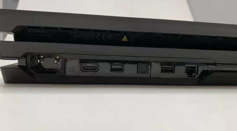 konsola-ps4-pro-cuh-7116b-1tb-wersja-130590-3