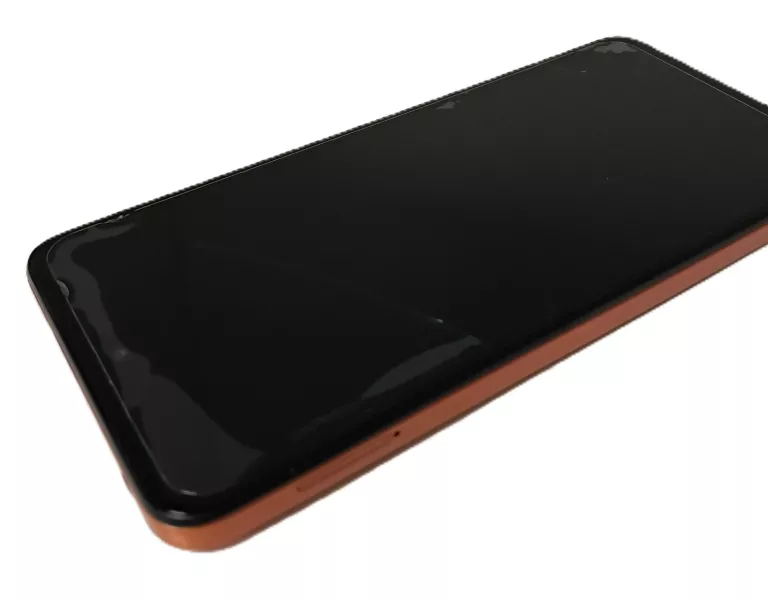 telefon-motorola-moto-g15-8128-gb-pomaranczowy-kod-producenta-pb6e0015pl