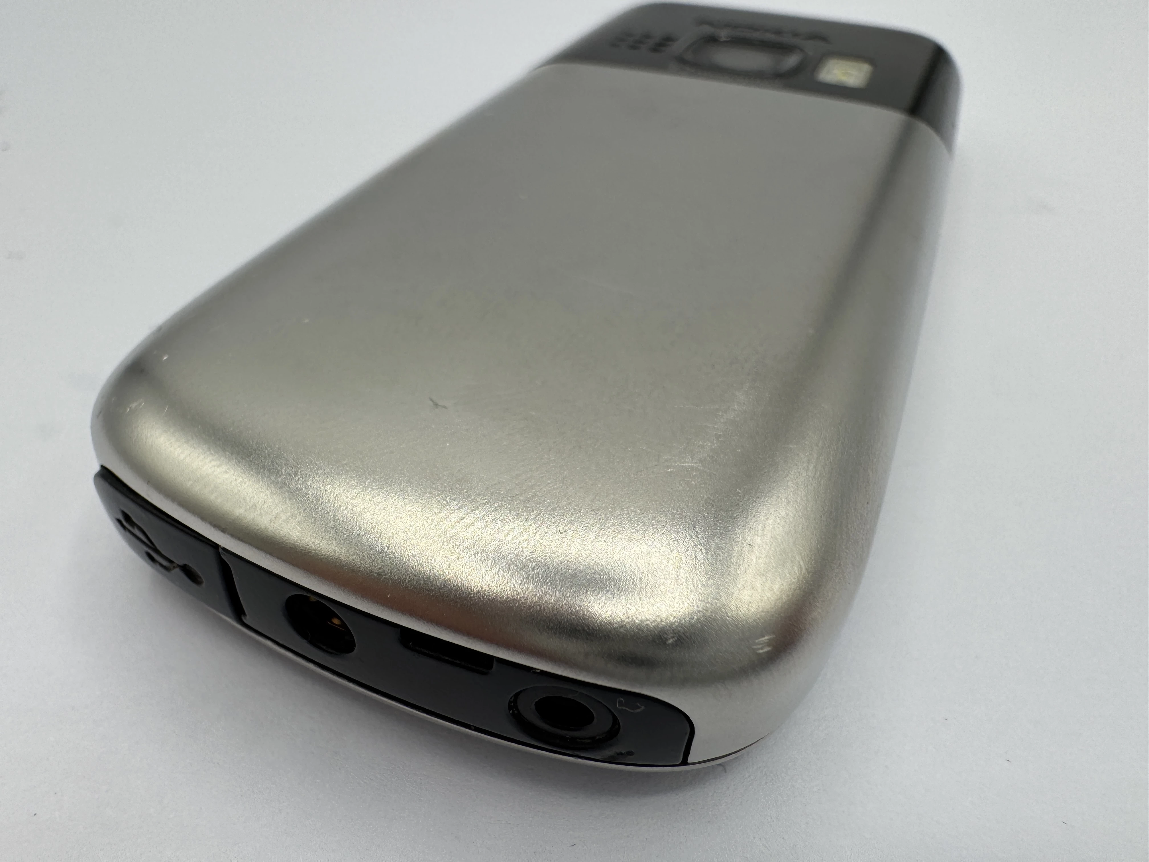 telefon-komorkowy-nokia-6303-classic-16-mb-17-mb-2g-srebrny-kod-producenta-6303