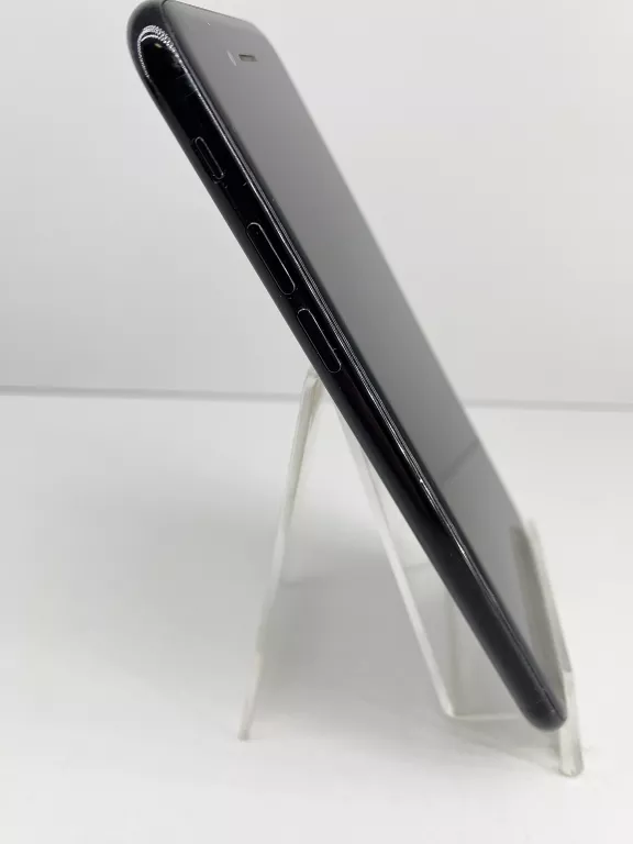 smartfon-apple-iphone-7-2-gb-32-gb-4g-lte-czarny-transmisja-danych-217-512