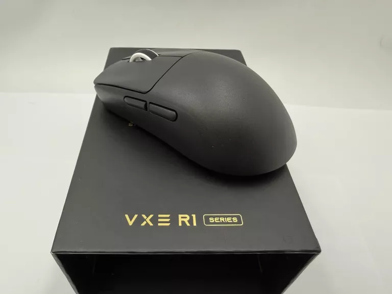 myszka-gamingowa-atk-vxe-r1-se-ultra-lekka-55g-srodmiejska-22a-jarocin-poludnie
