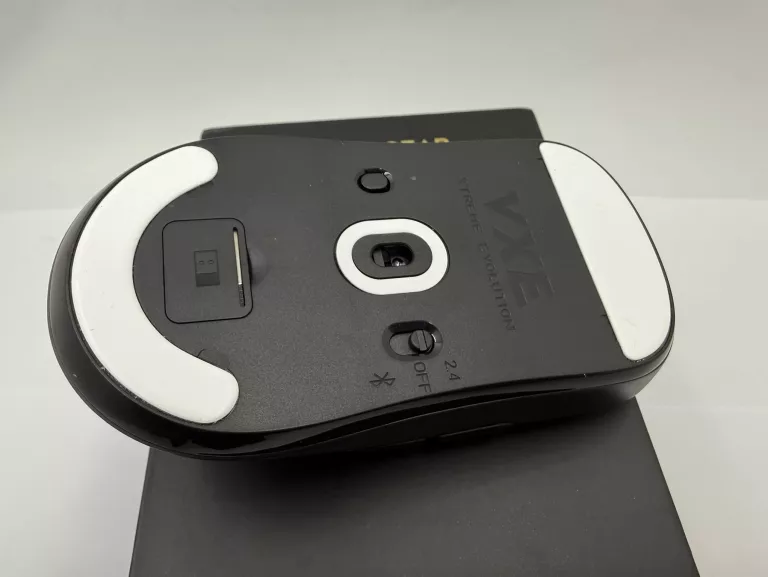 myszka-gamingowa-atk-vxe-r1-se-ultra-lekka-55g-kod-producenta-vxe-r1-se-blk