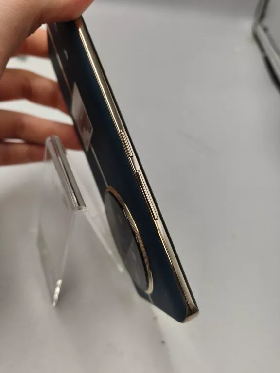 telefon-realme-12-pro-5g-12256gb-przekatna-ekranu-670