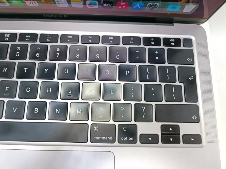 apple-macbook-air-a2179-i38gb256-ssd-stan-bdb-rodzaj-karty-graficznej-1234-1