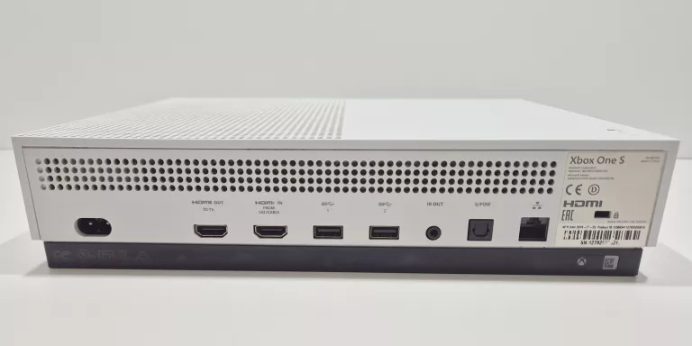 xbox-one-s-1tb-pad-stan-11323-2