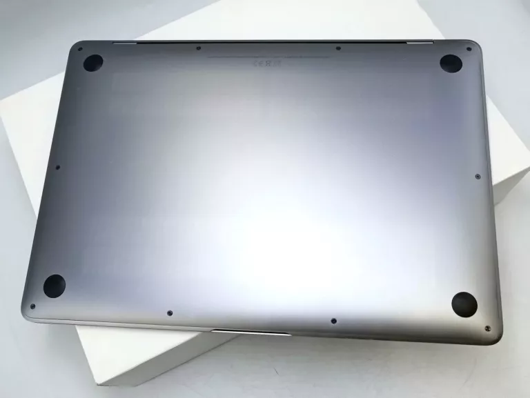 apple-macbook-air-a2179-i38gb256-ssd-stan-bdb-liczba-rdzeni-procesora-4329-2