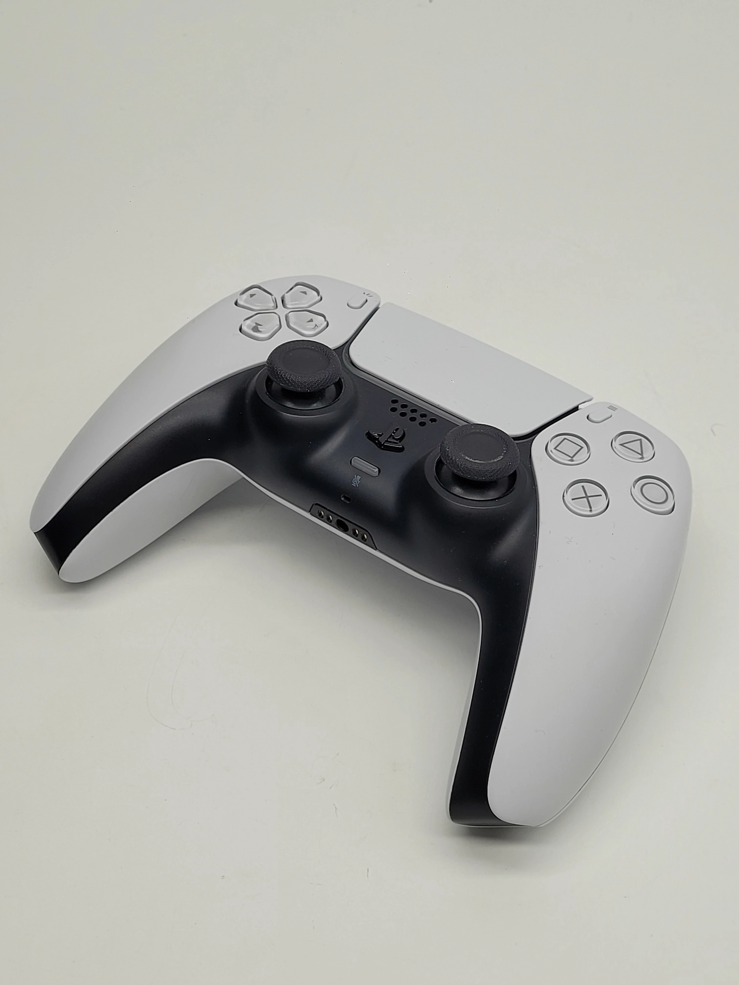 konsola-sony-playstation-5-ps5-digital-slim-825gb-pad-certyfikaty-zgodnosci-218669-1