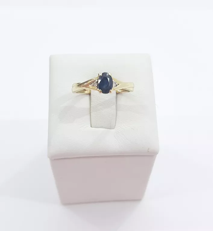 zloty-pierscionek-z-czarnym-kamieniem-i-cyrkoniami-pr585-148g-r14-rozmiarsrednica-wew-mm-372-14