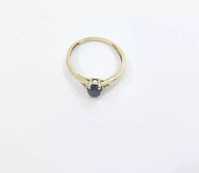 zloty-pierscionek-z-czarnym-kamieniem-i-cyrkoniami-pr585-148g-r14-kamien-17088-128