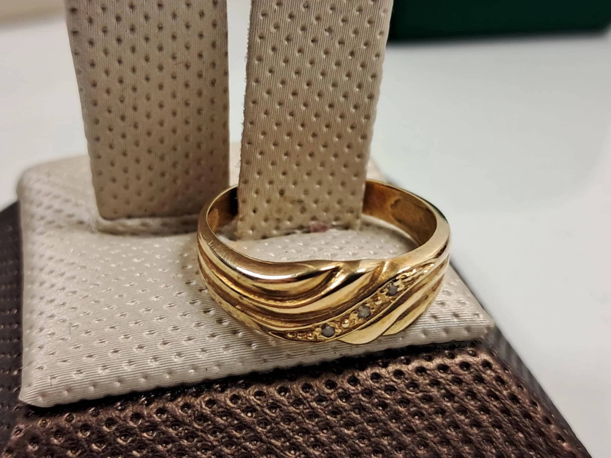 sliczny-zloty-pierscionek-z-cyrkoniami-585-270g-r15-rybnicka-3-gliwice-g1