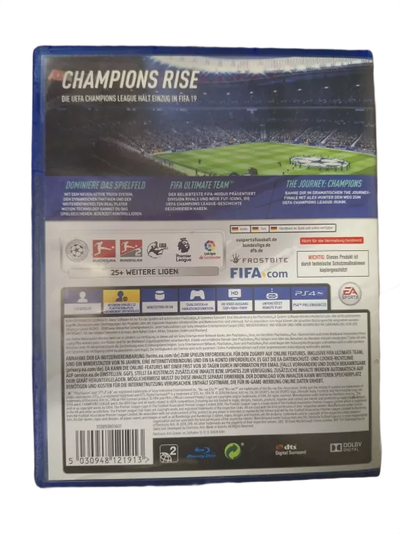gra-na-ps4-fifa-19-stan-11323-2