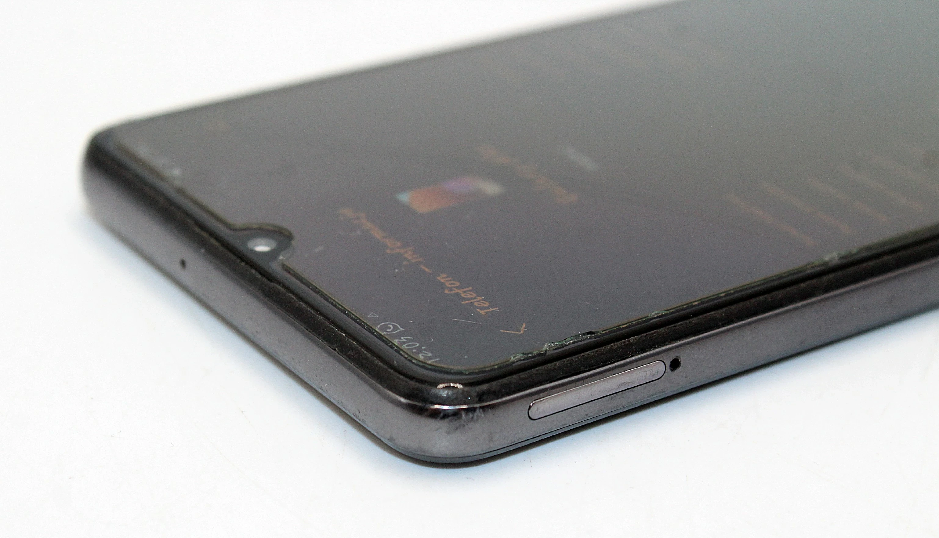 telefon-samsung-galaxy-a32-5g-sm-a325fds-4128gb-czarny-przekatna-ekranu-640