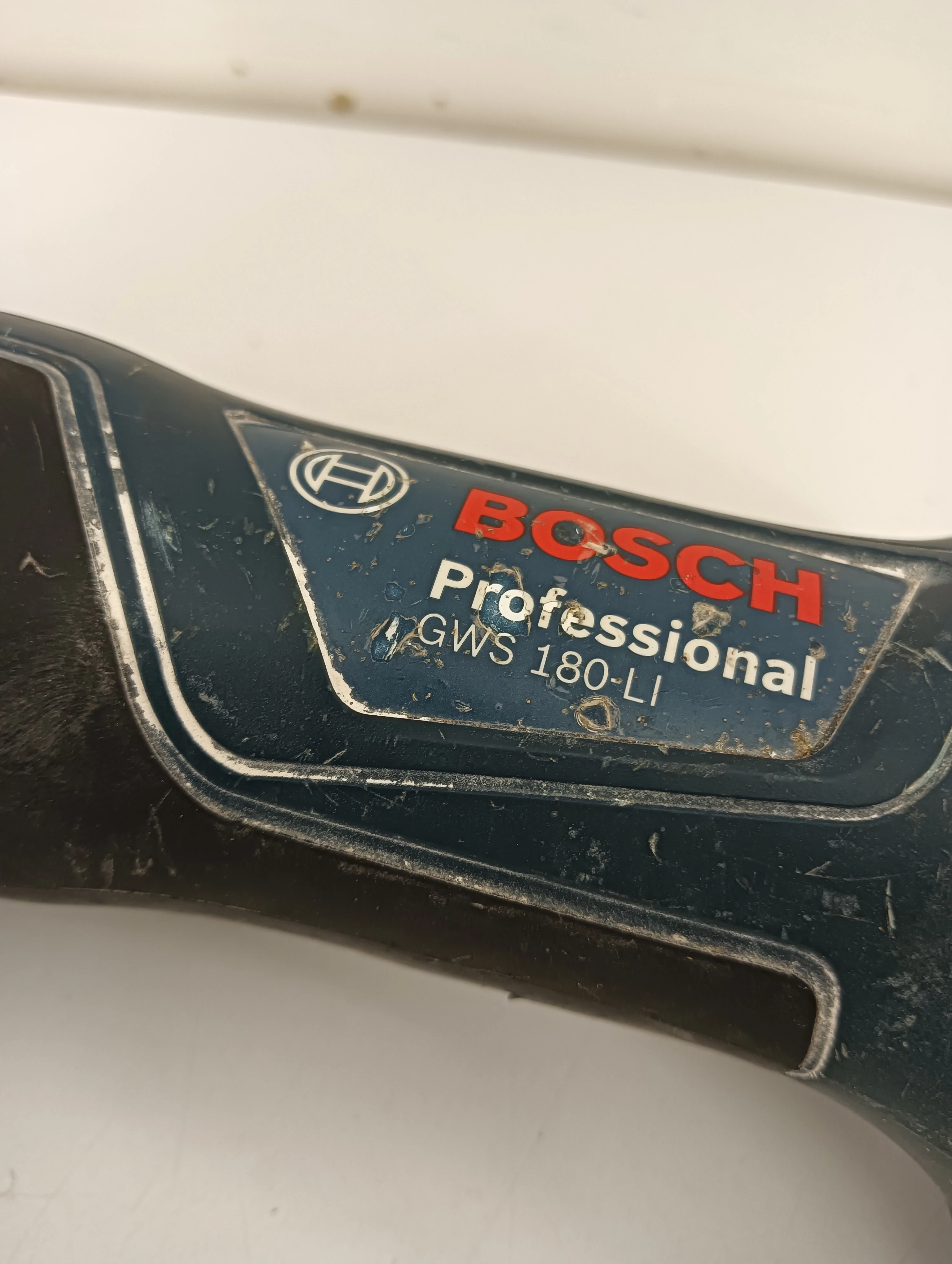 szlifierka-katowa-bosch-gws-180-li-kod-producenta-06019h9021