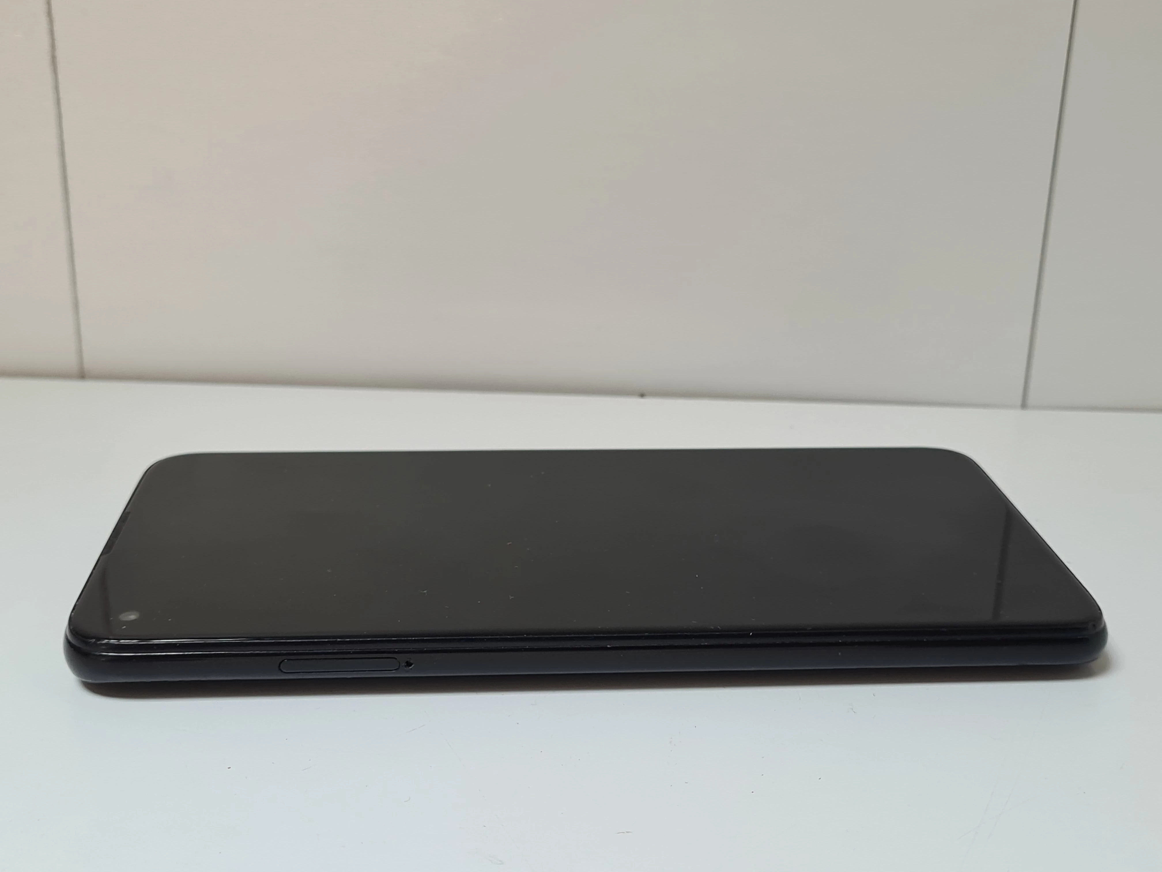 telefon-motorola-moto-g8-power-ean-gtin-0723755139480