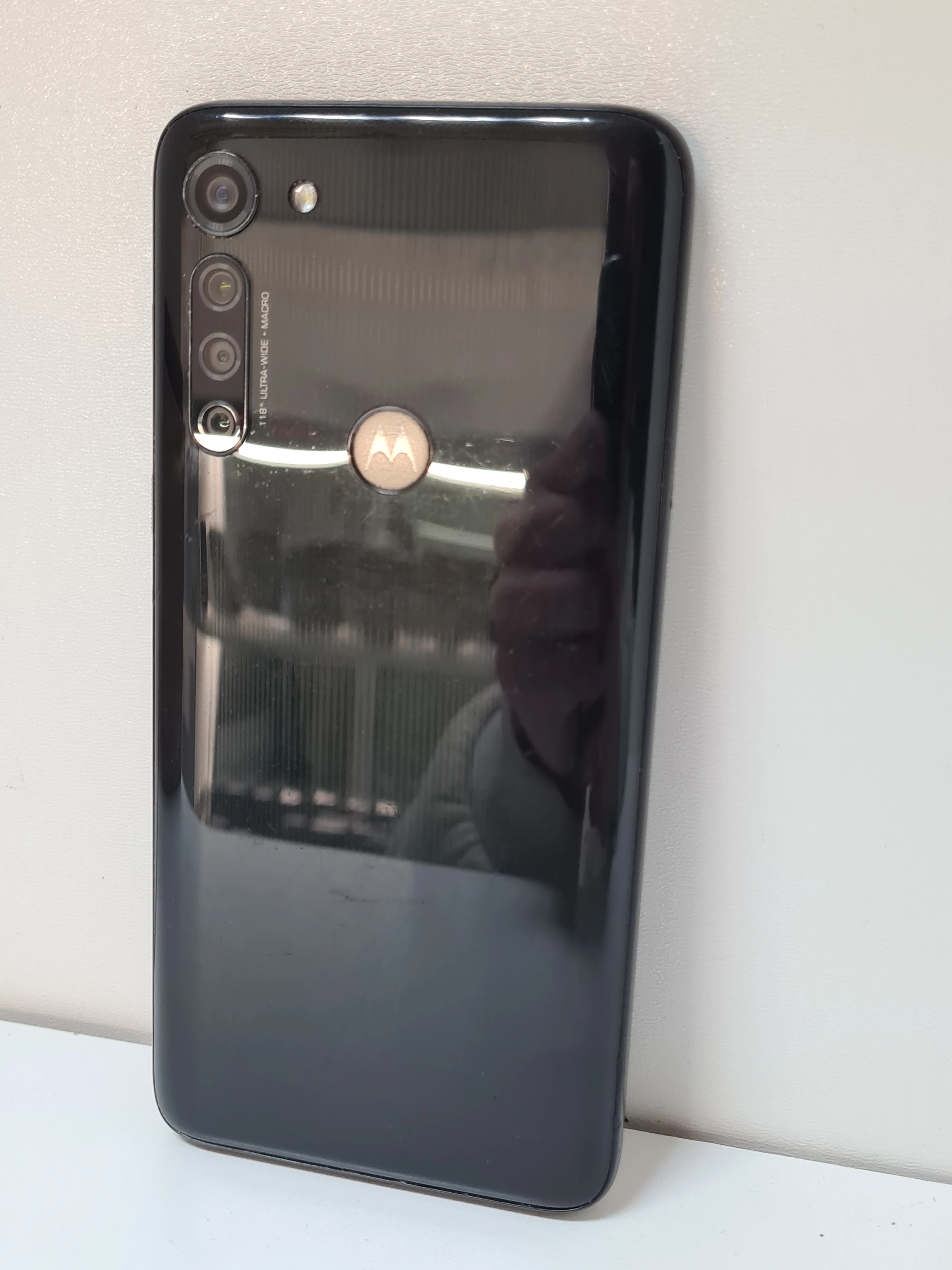 telefon-motorola-moto-g8-power-kod-producenta-pahf0004pl-xt2041-3