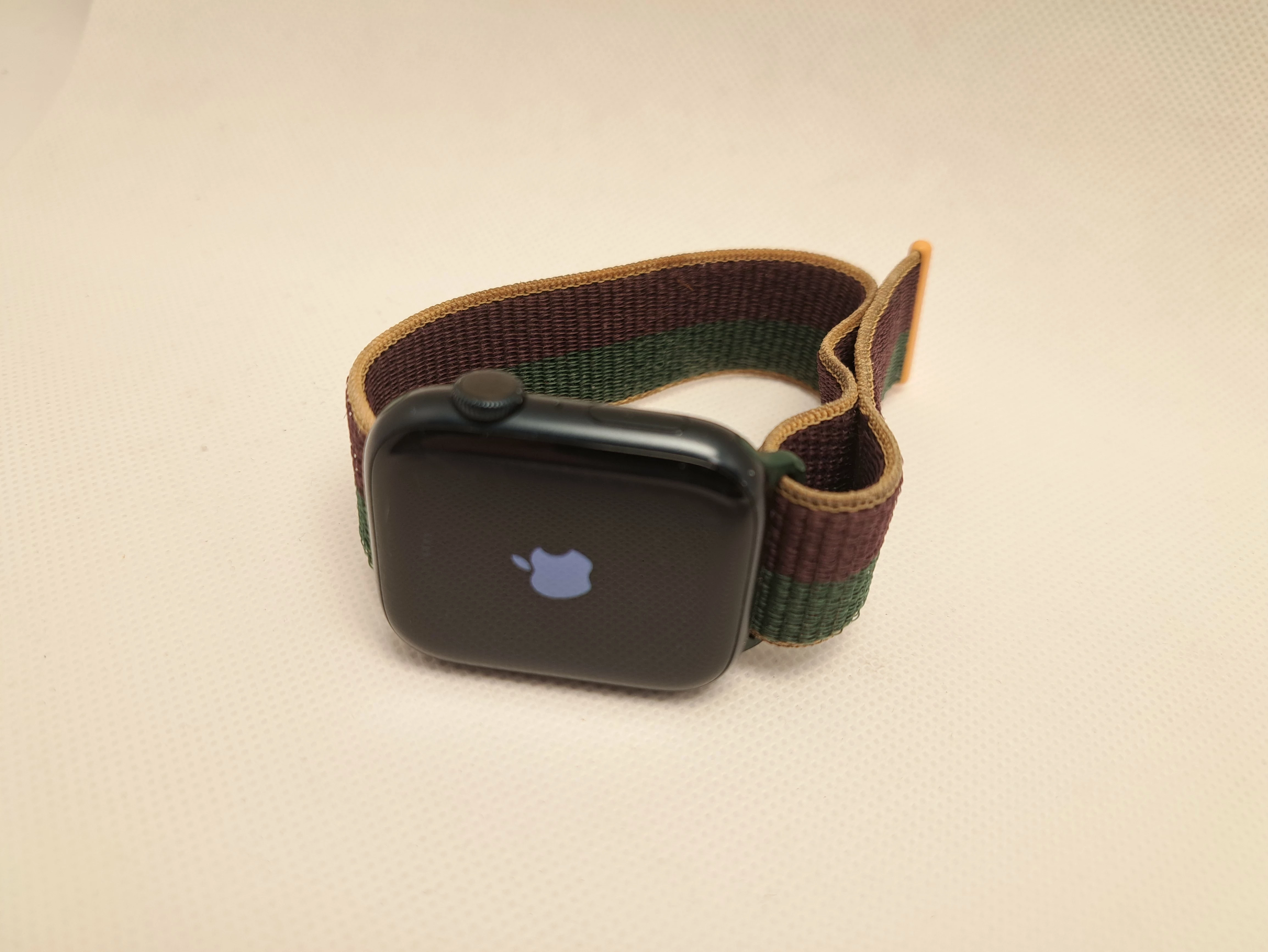 apple-watch-7-ean-gtin-194252588581