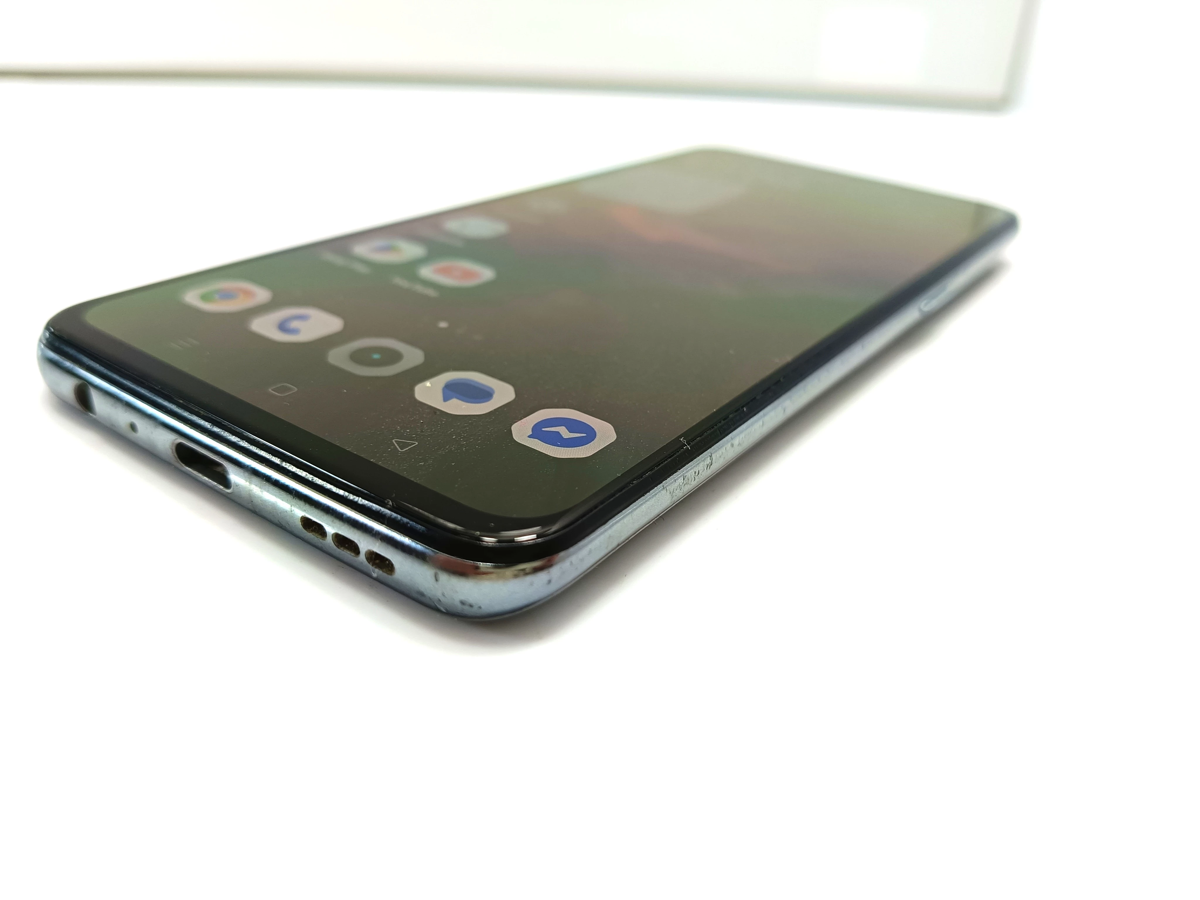 telefon-realme-gt-master-edition-6128gb-opis-przekatna-ekranu-643