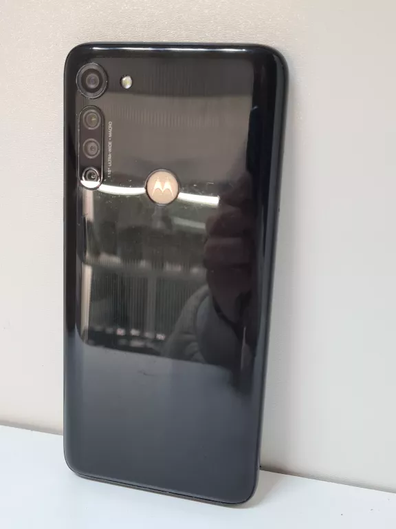 telefon-motorola-moto-g8-power-kod-producenta-pahf0004pl-xt2041-3