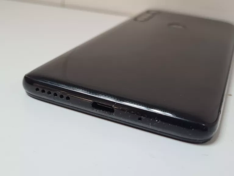 telefon-motorola-moto-g8-power-typ-202685-212929