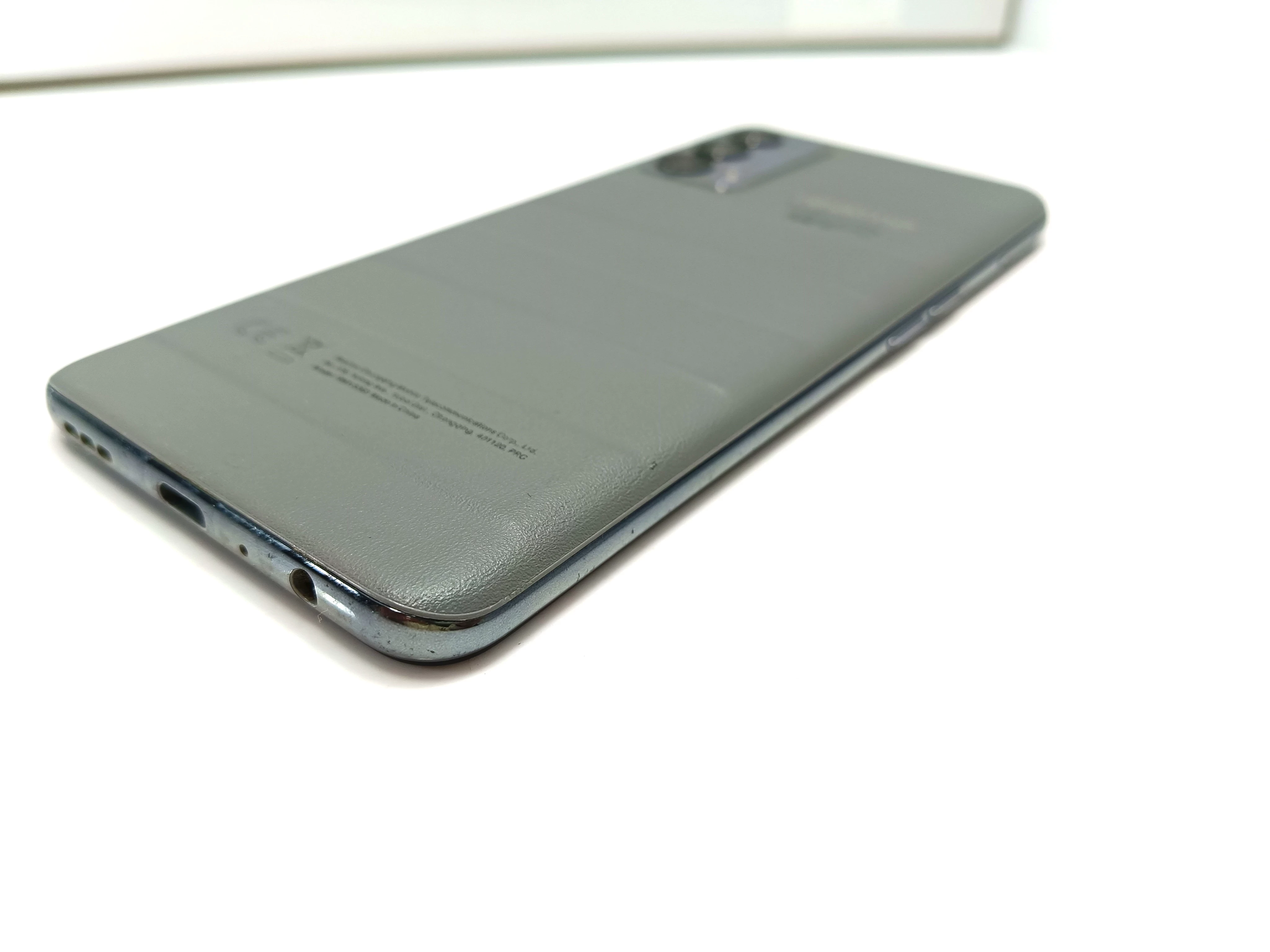 telefon-realme-gt-master-edition-6128gb-opis-stan-11323-2