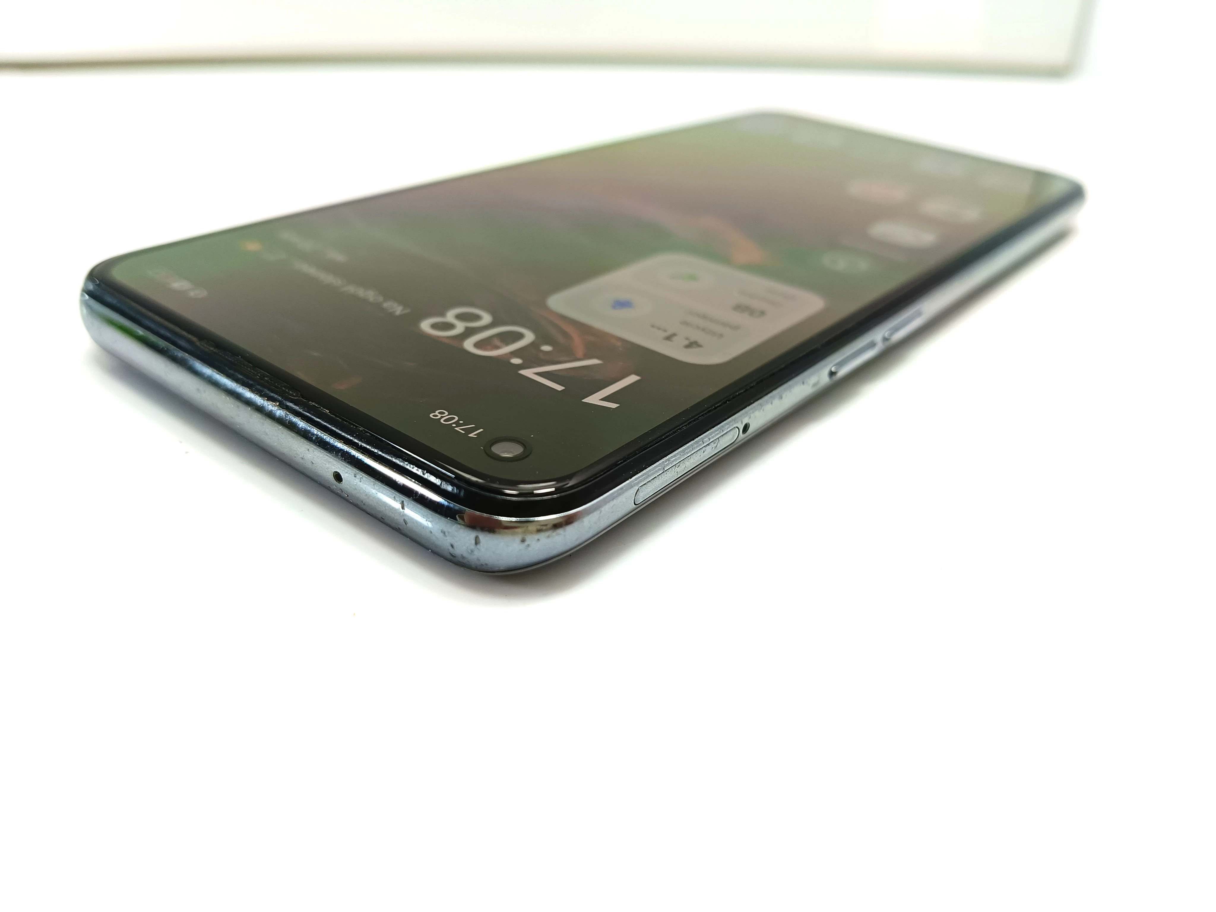 telefon-realme-gt-master-edition-6128gb-opis-typ-202685-212929