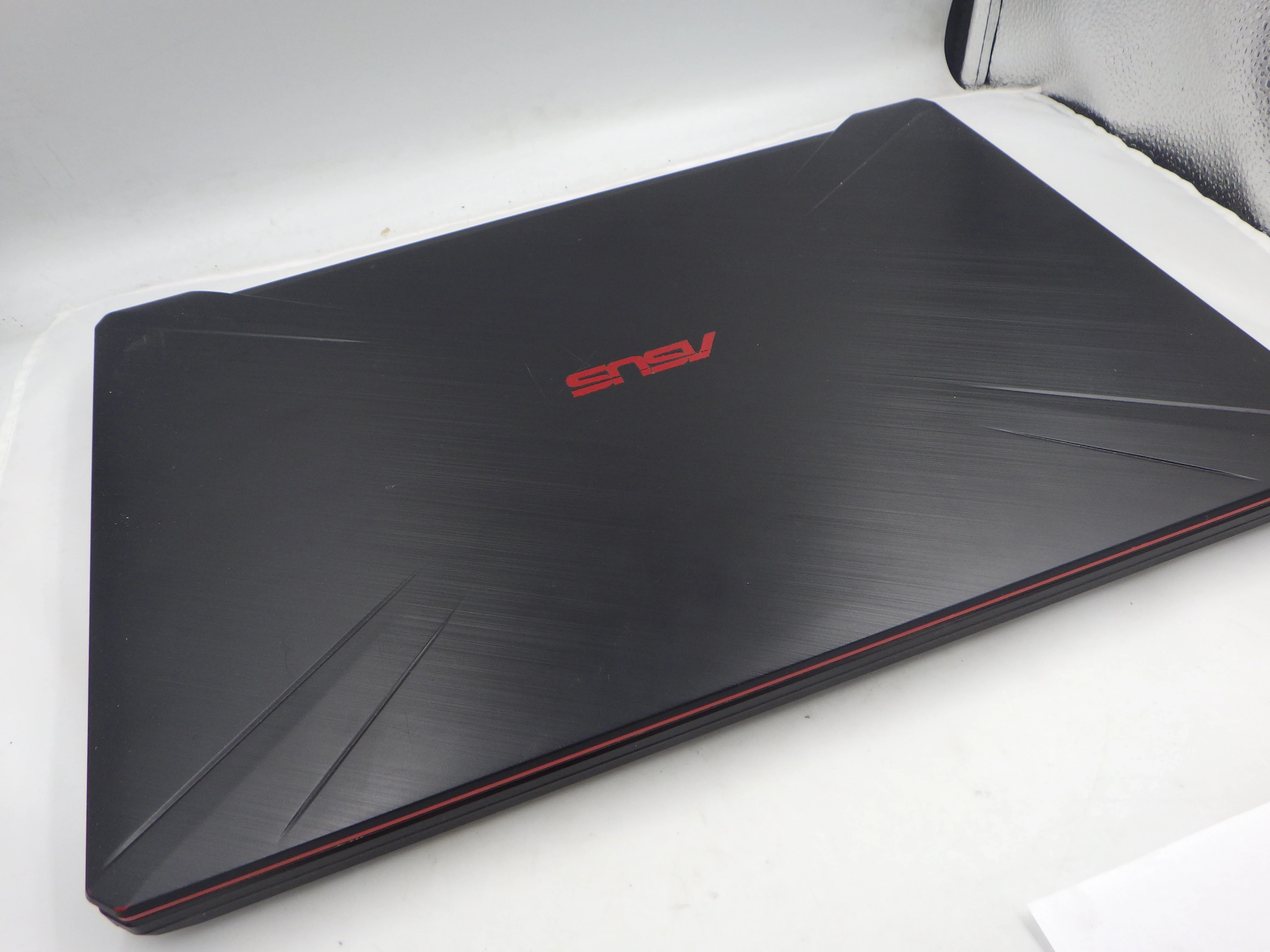 laptop-asus-fx705dy-ryzen-5-3550h-16gb-ram-radeon-rx560x-256gb-1tb-rozdzielczosc-px-4474-211457