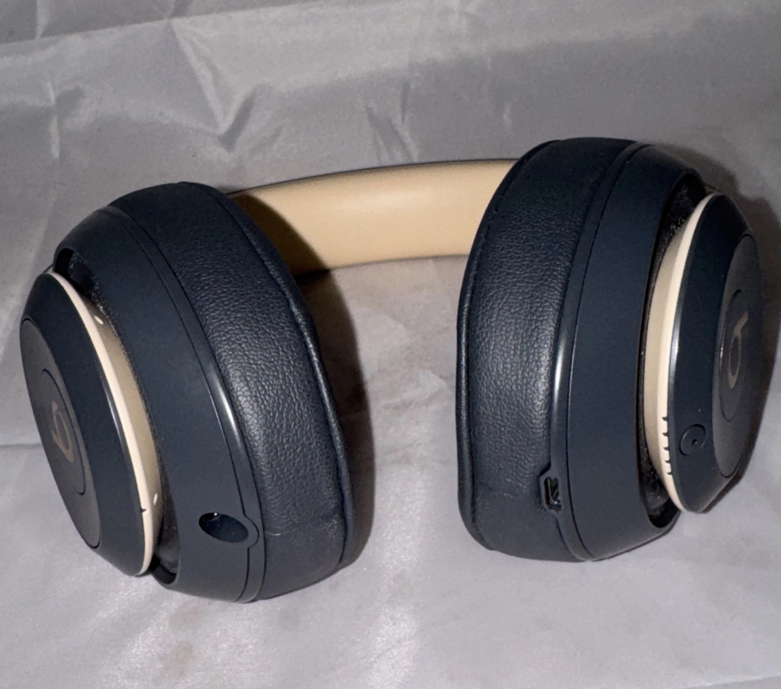 sluchawki-beats-studio-3-wireless-pud-model-studio3