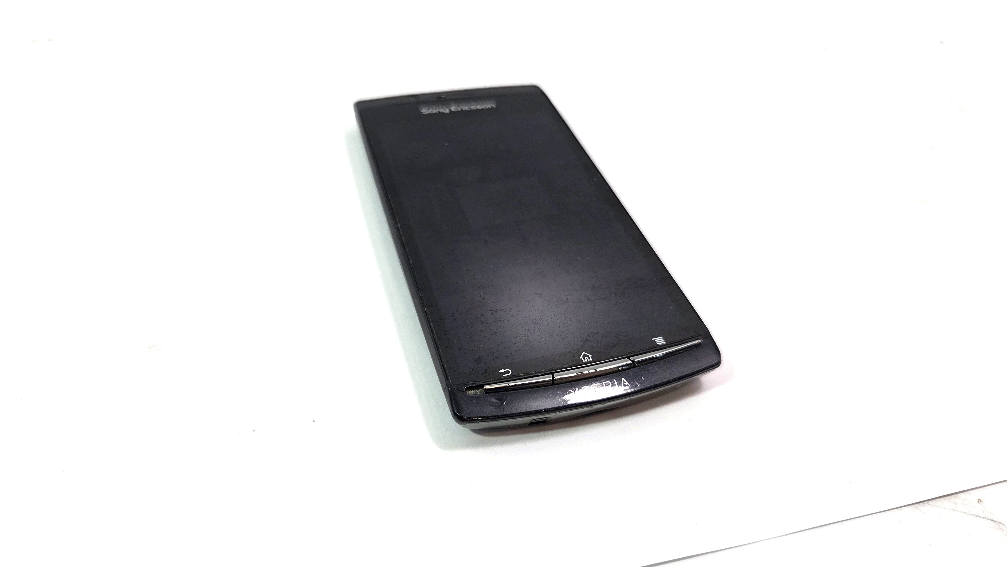 telefon-sony-ericsson-xperia-lt-15-ladowarka-armii-krajowej-1a-goldap